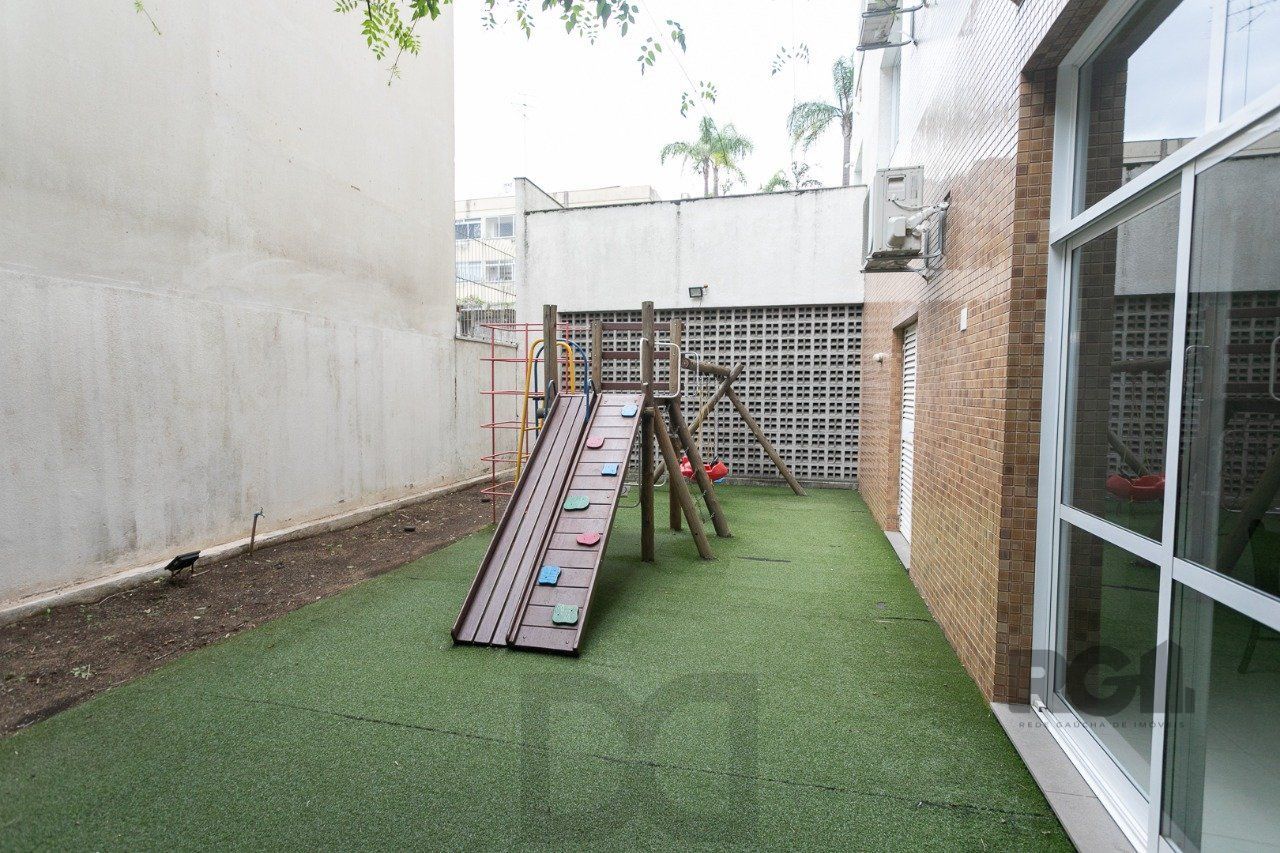 Apartamento semimobiliado e decorado no bairro Auxiliadora, com 91 m² — foto 37