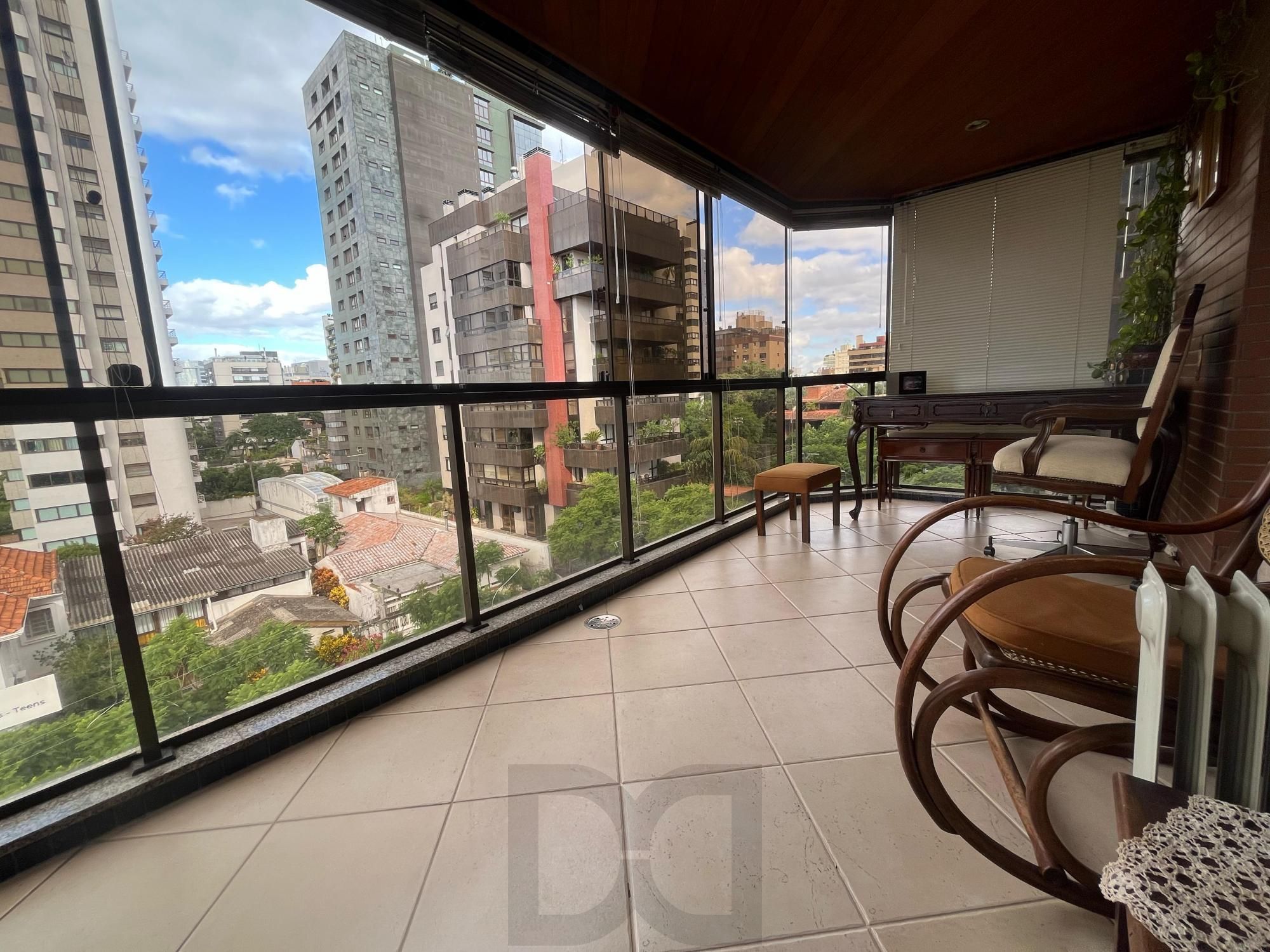 Apartamento 3 quartos, suíte, sacada, lareira, churrasqueira, 2 vagas de garagem — foto 1