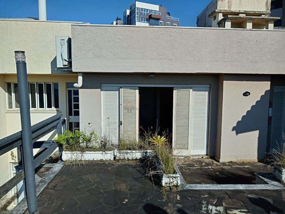 Linda residência no Menino Deus — foto 24