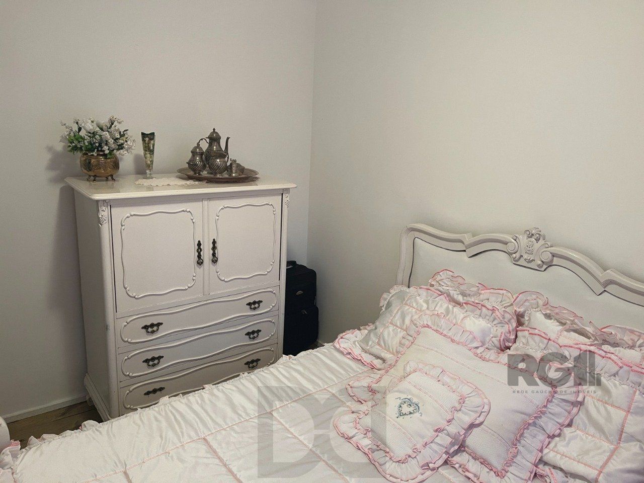 Apartamento 3 dormitórios, suíte, 2 vagas. Andar alto, vista para infraestrutura do condomínio. Semi-mobiliado. — foto 59