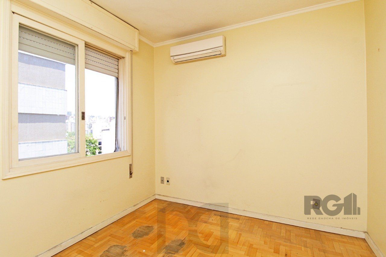 Venda Apartamento de três dormitórios, 01 vaga de garagem, com elevador — foto 2