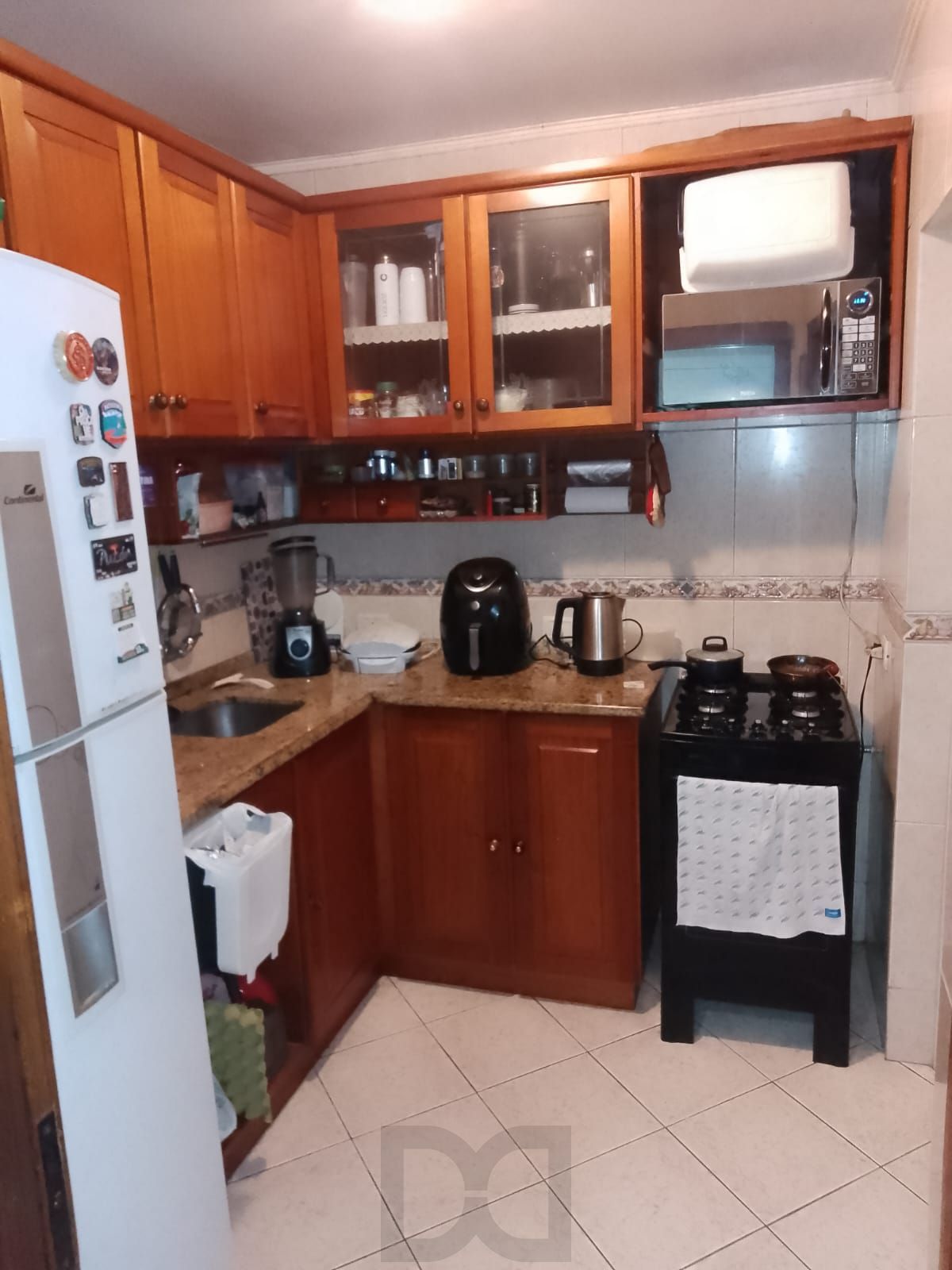 Apartamento de 2 quartos, suíte e 1 vaga de garagem no bairro Santana em POA/RS — foto 9