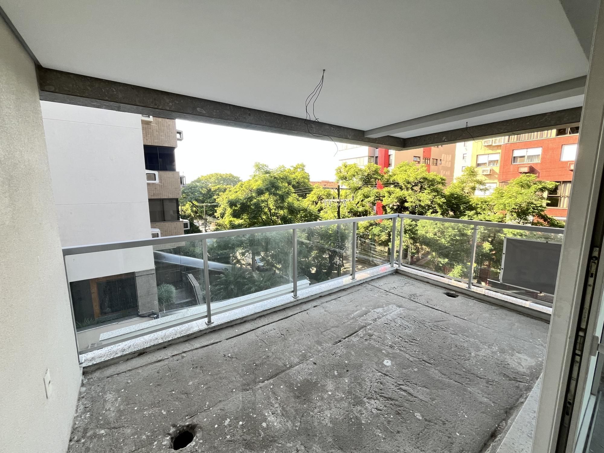 Apartamento com 3 suítes no bairro São João em Porto Alegre — foto 30
