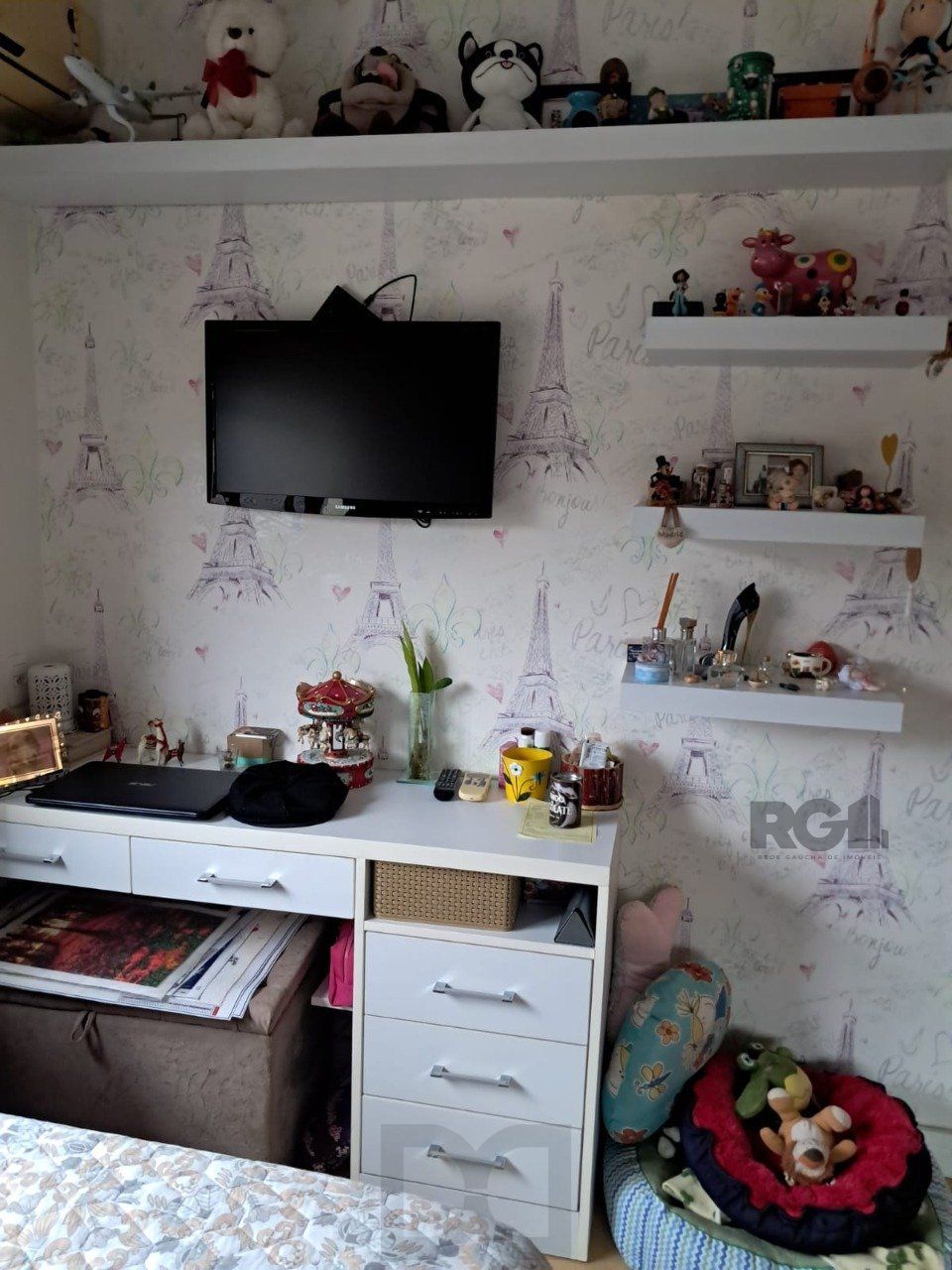 Apartamento de dois quartos, suíte e uma vaga de garagem no bairro Santana em Porto Alegre. — foto 12