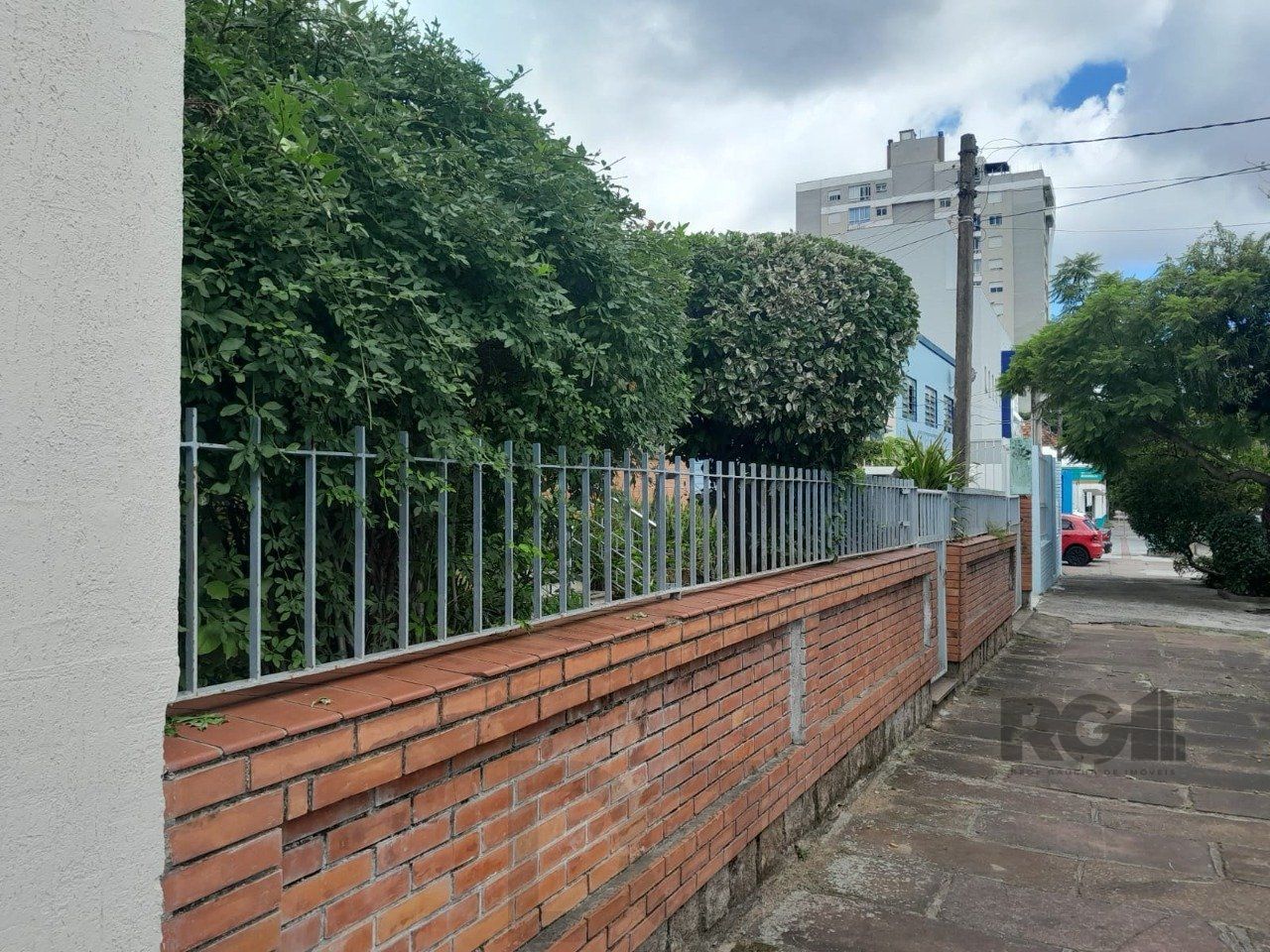 Casa de 5vquartos e 3 vagas de garagem no bairro Santana em Porto Alegre — foto 2