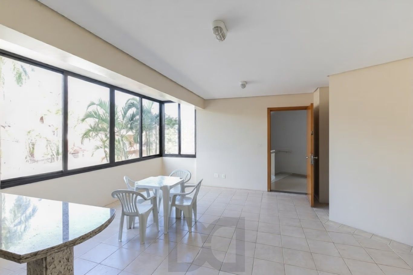 Apartamento de 2 quartos, suíte e 1 vaga de garagem no bairro Chácara das Pedras — foto 10