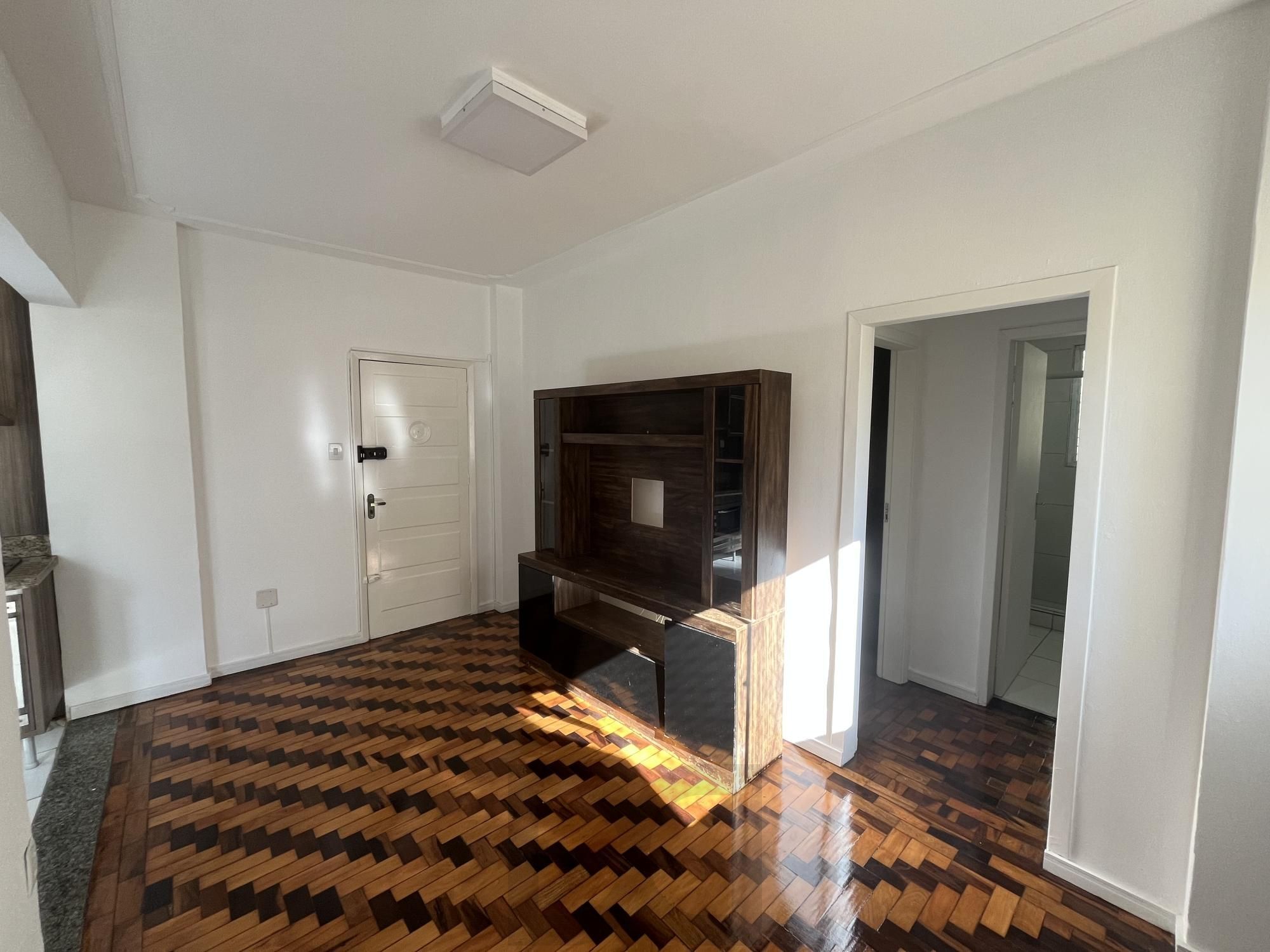 Reformado! Apartamento de 2 quartos no centro de Porto Alegre — foto 2