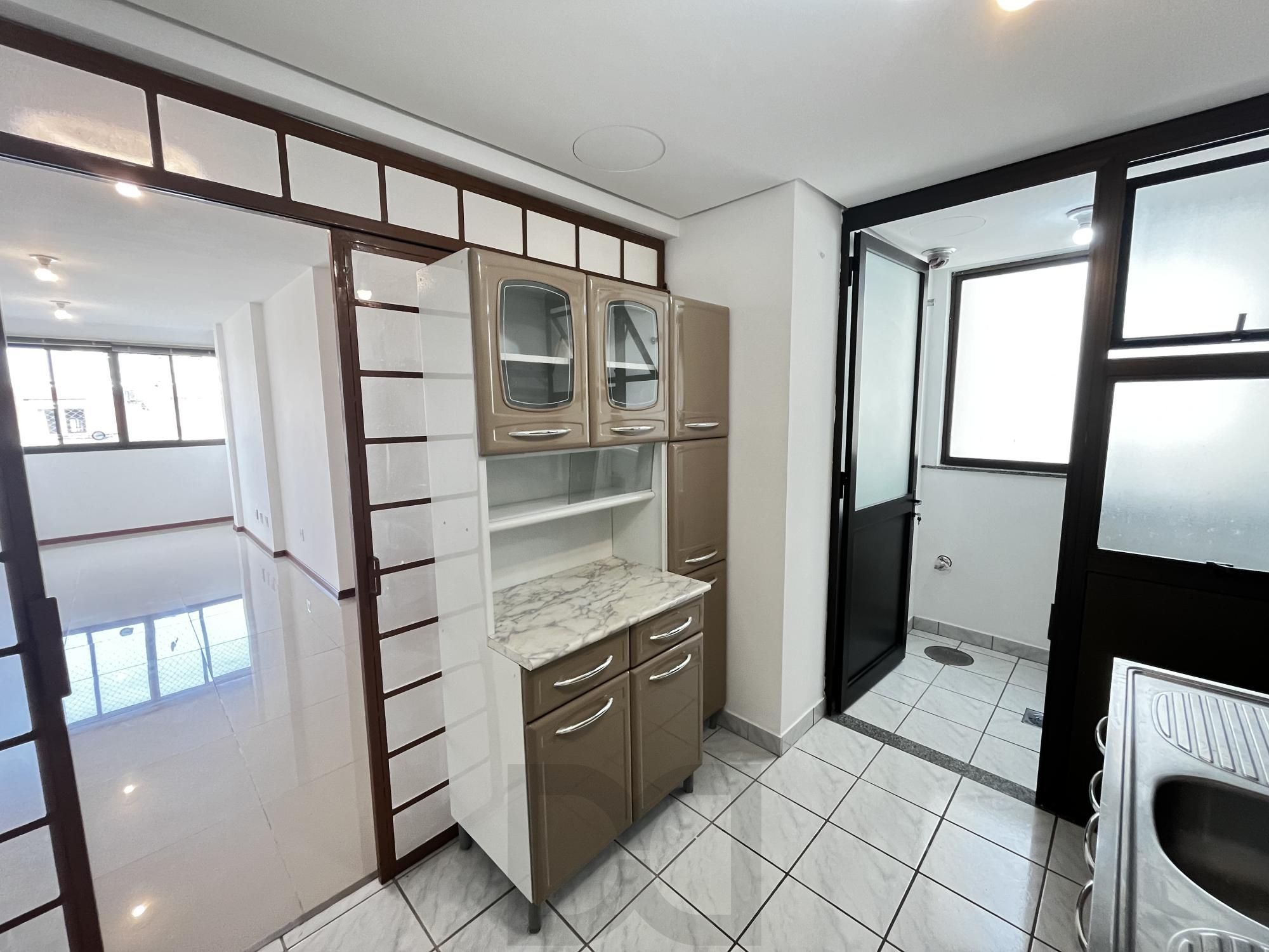 Apartamento de 3 quartos, suíte e 1 vaga de garagem no bairro Cidade Baixa POA — foto 8