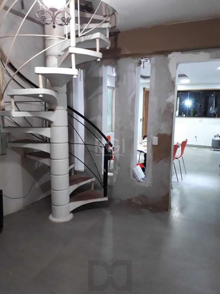 Casa para Venda - 230.45m², 4 dormitórios, sendo 1 suites, 3 vagas - Ponta Grossa — foto 12