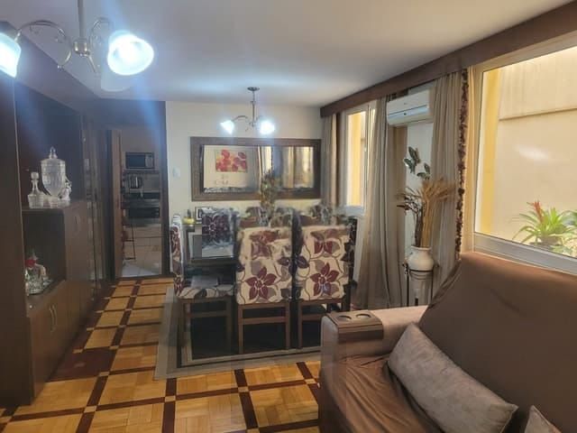 Apartamento de três dormitórios no bairro Rio Branco em Porto Alegre. — foto 10
