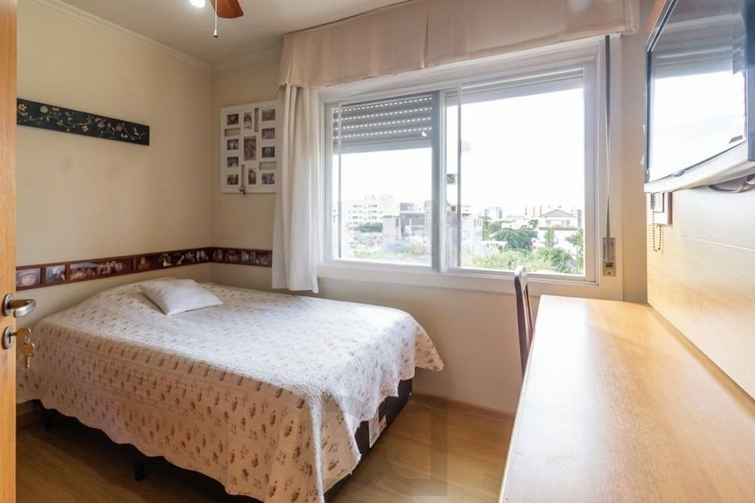 Apartamento de 2 quartos, 2 banheiros, elevador e garagem no bairro Higienópolis — foto 10