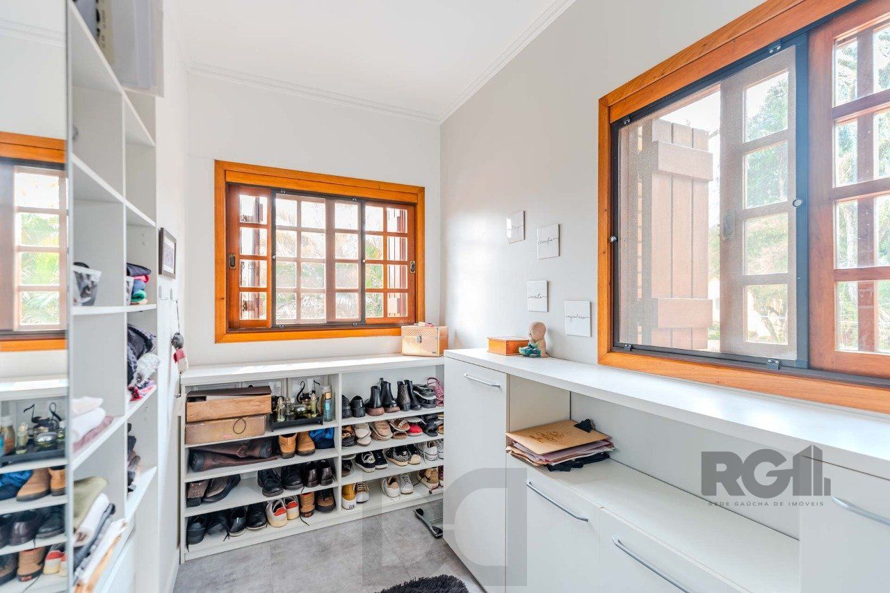 Casa em condomínio fechado, 3 dormitórios, suíte e duas vagas de garagem — foto 23