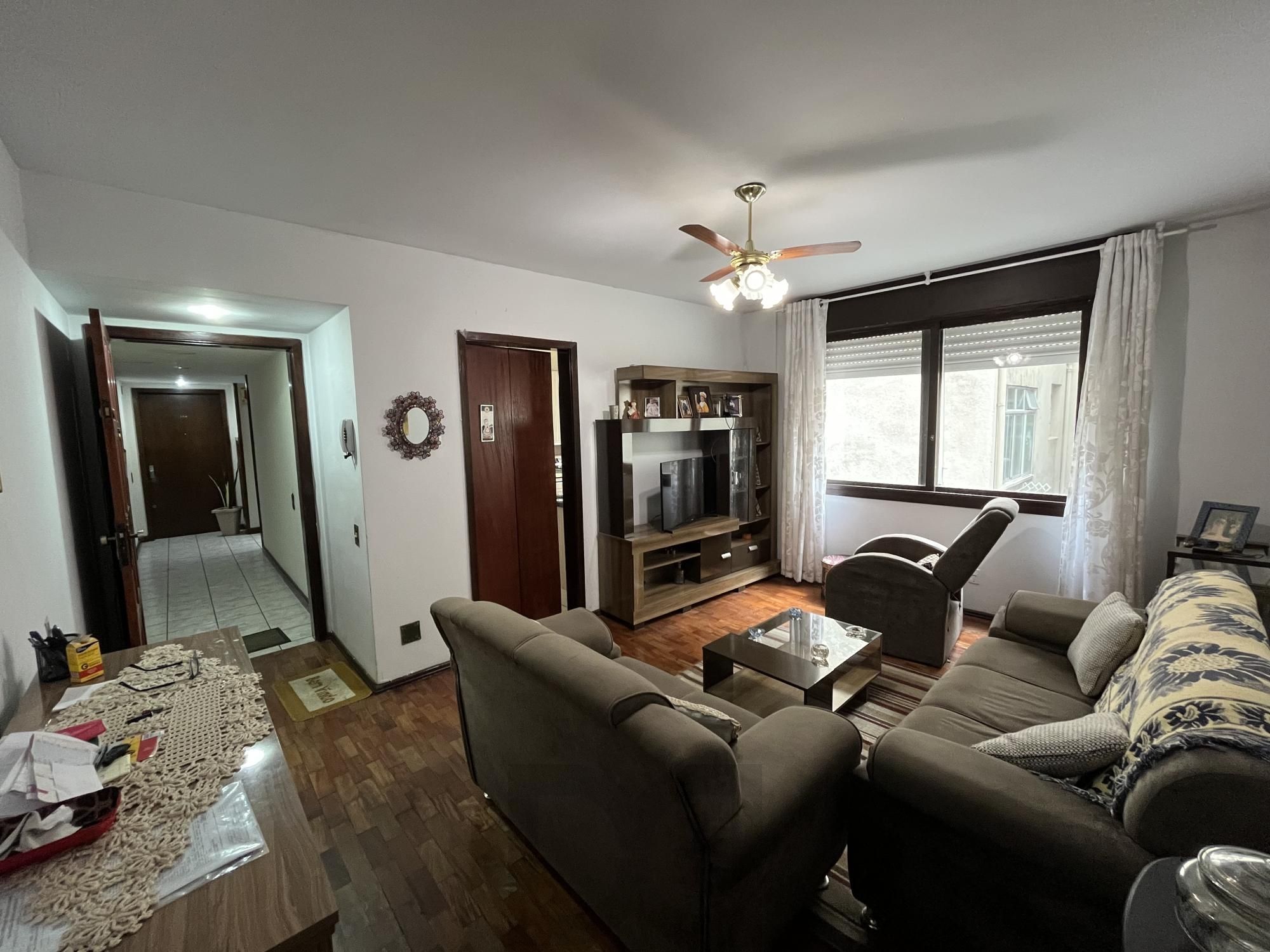 Apartamento de dois quartos com suíte no bairro Menino Deus em Porto Alegre — foto 21