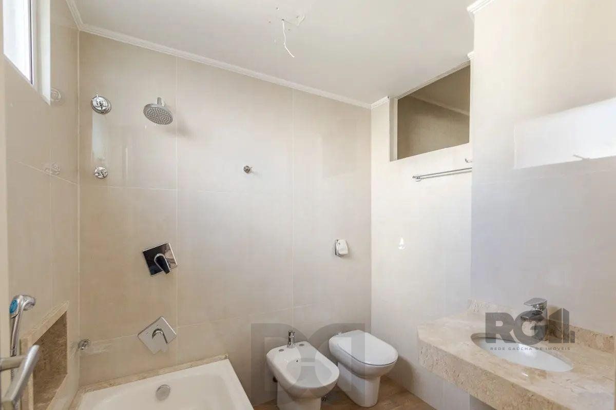Apartamento 4 dormitorios vaga e elevador Centro Histórico Porto Alegre — foto 17