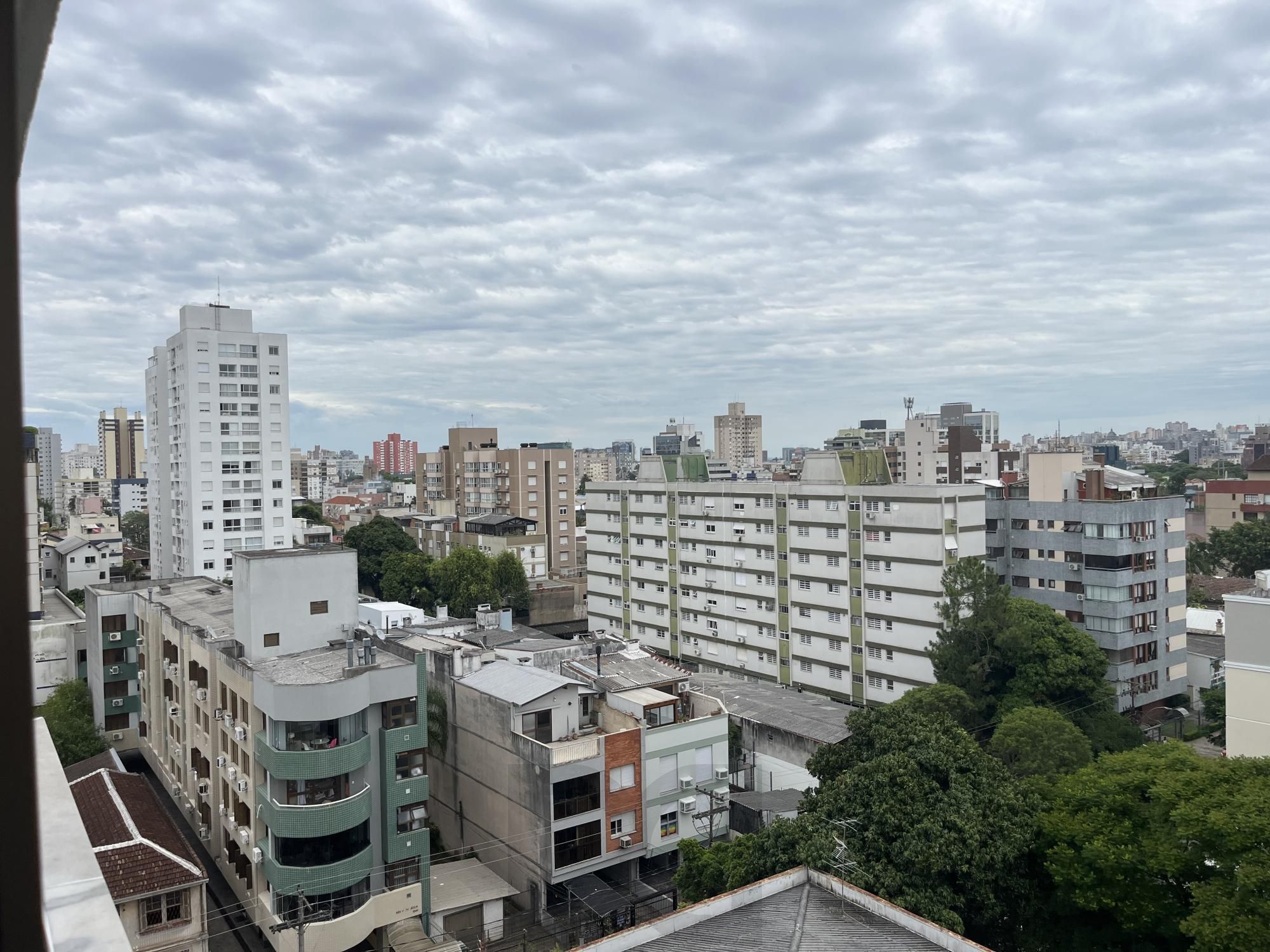 Apartamento de três dormitórios, suíte e uma vaga de garagem no bairro Santana — foto 30