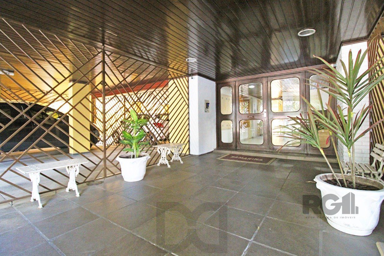 Cobertura duplex de 2 dormitórios garagem e semi-mobiliado, bairro Cidade Baixa. — foto 22