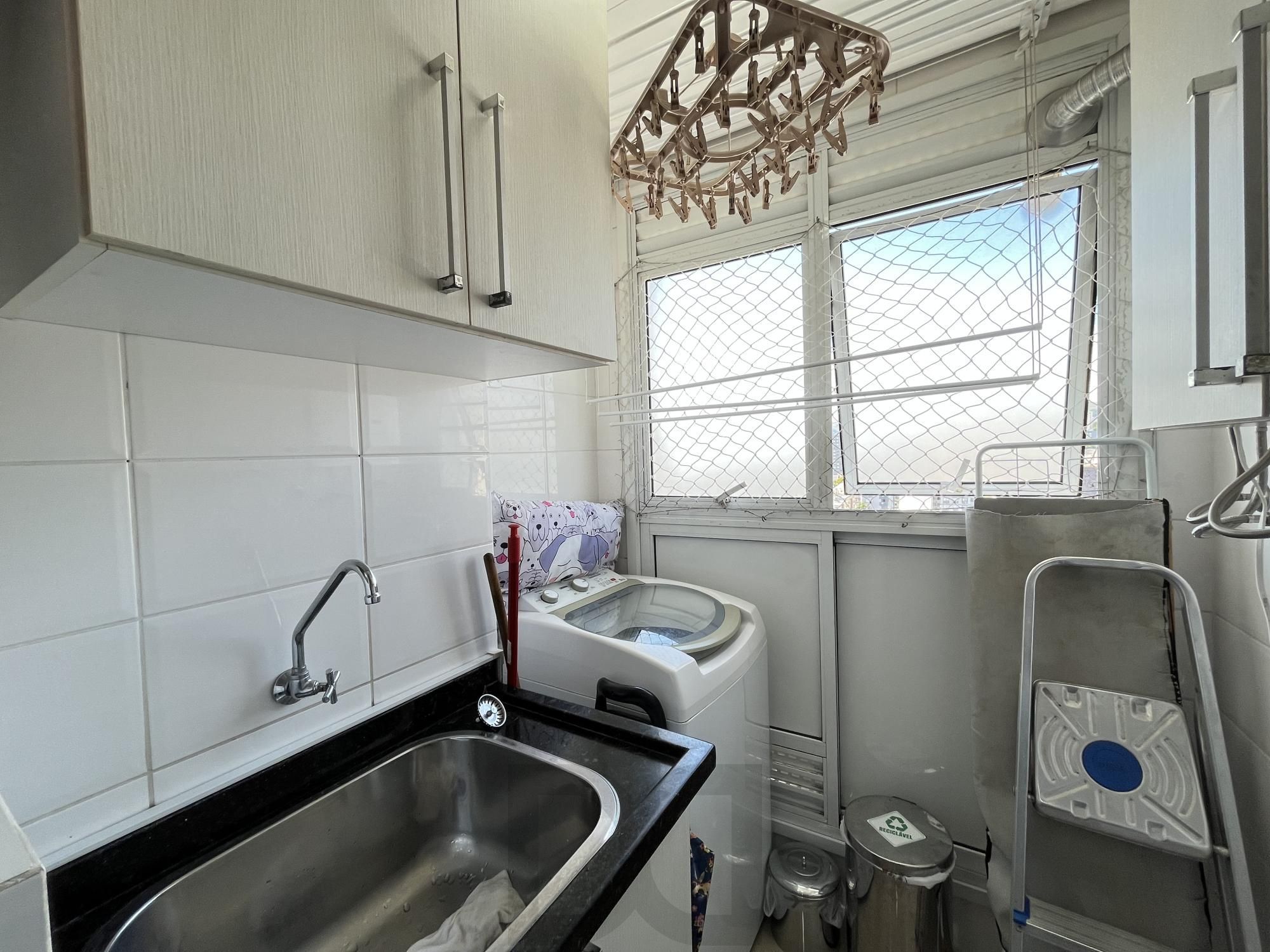 Apartamento de 2 quartos, suite e 2 vagas de garagem no bairro Santana em POA — foto 6