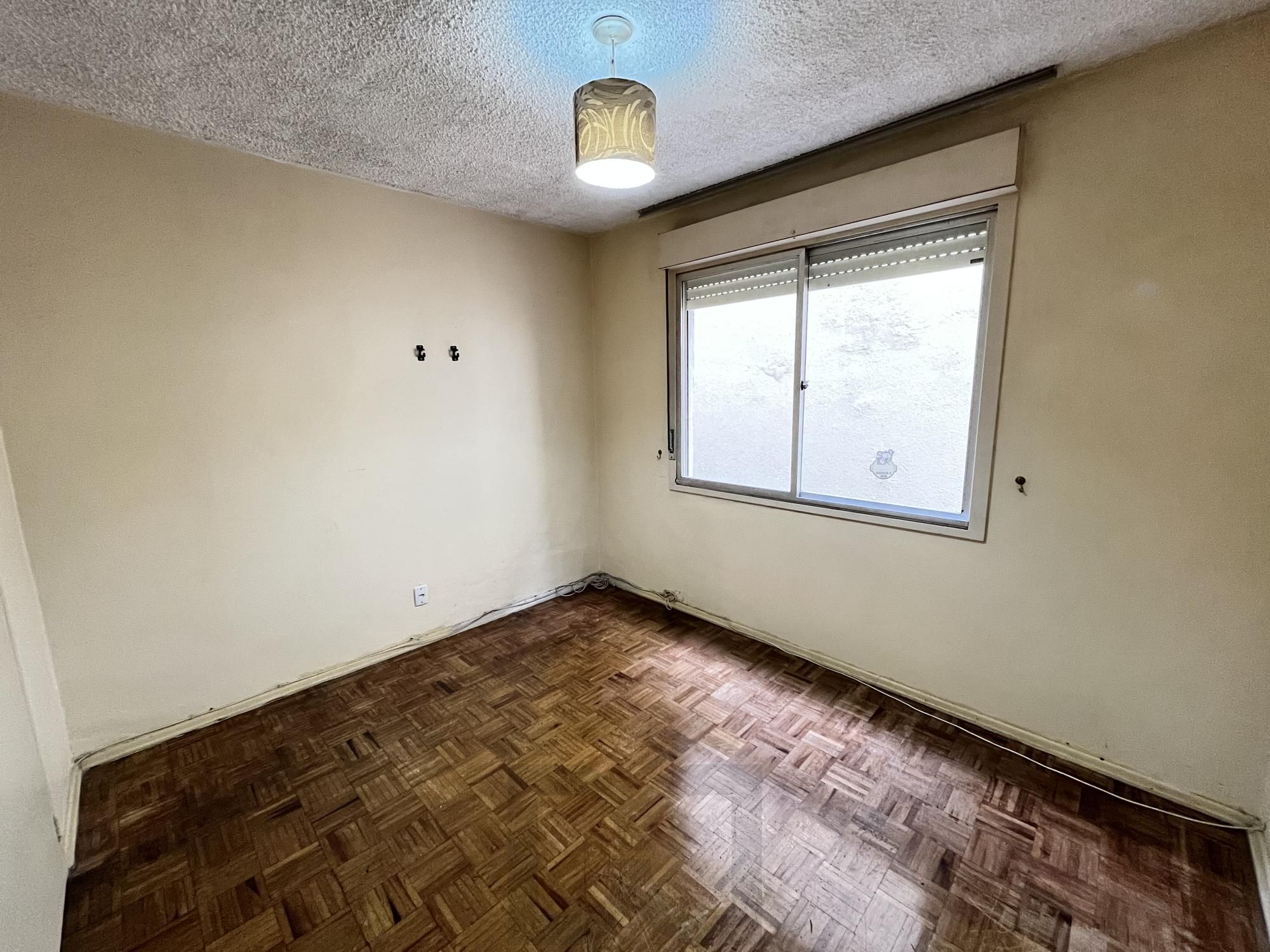 Apartamento de 2 quartos e 2 banheiros no bairro Independência em Porto Alegre — foto 8