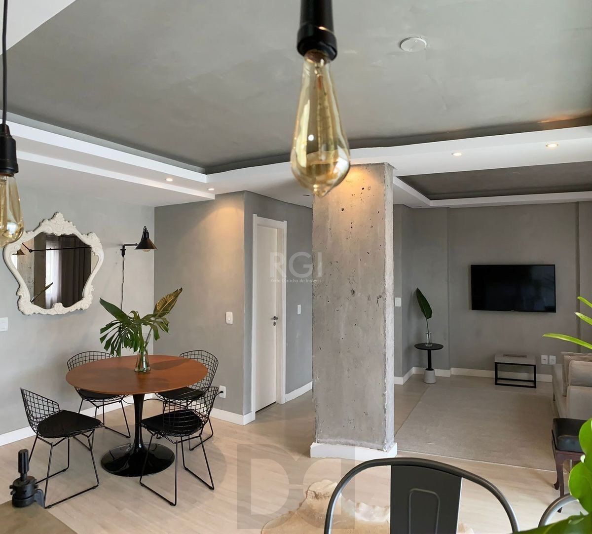 Apartamento para Venda - 61m², 2 dormitórios, 1 vaga - Passo da Areia — foto 4
