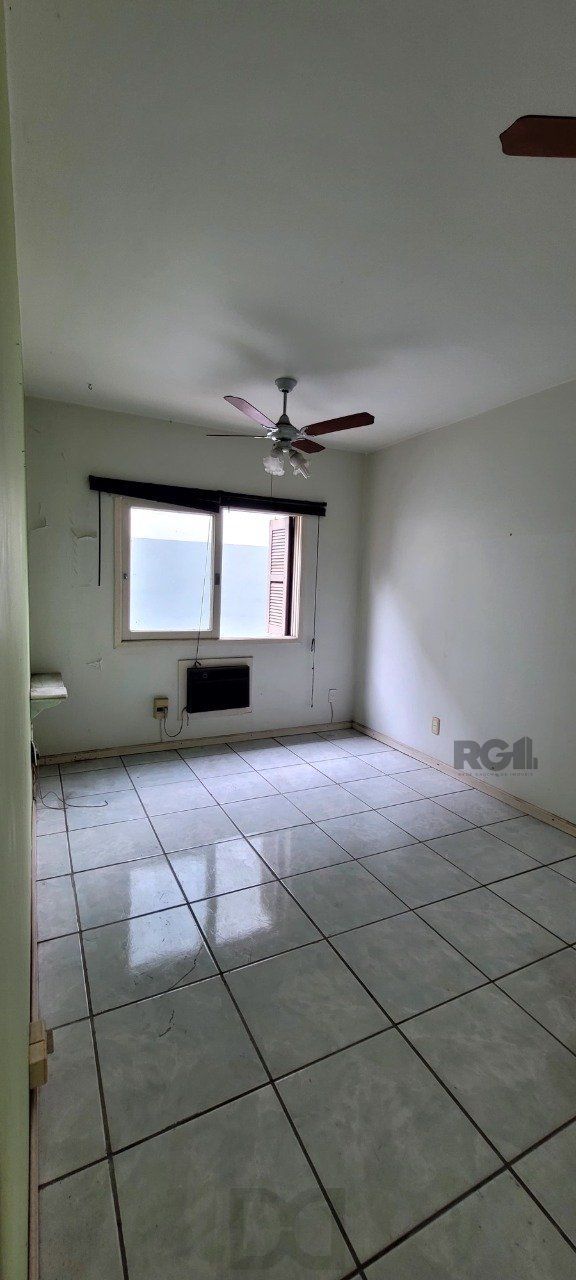 Apartamento amplo com dois dormitórios no bairro Rio Branco em Porto Alegre. — foto 7