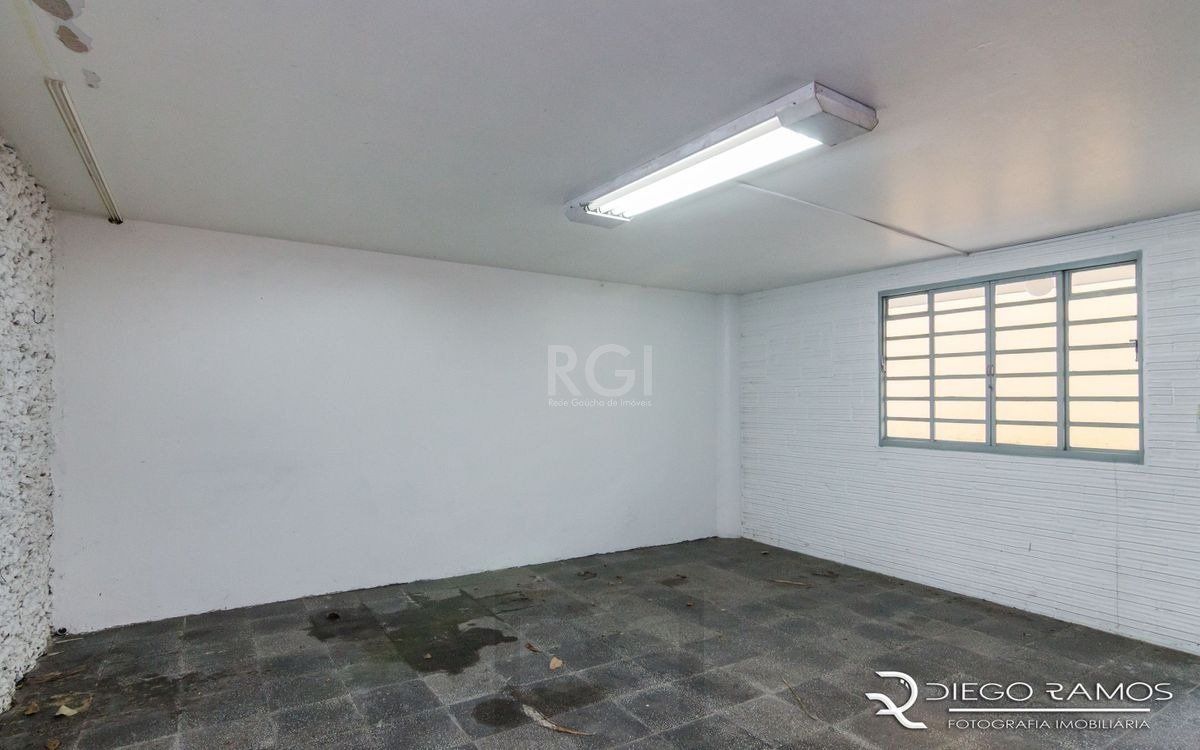 Venda de casa residencial 25,00m x 80,00m- Menino Deus. 4 vagas, 4 dormitórios, sendo 1 suíte, 1 varanda, lareira e churrasqueira. — foto 14