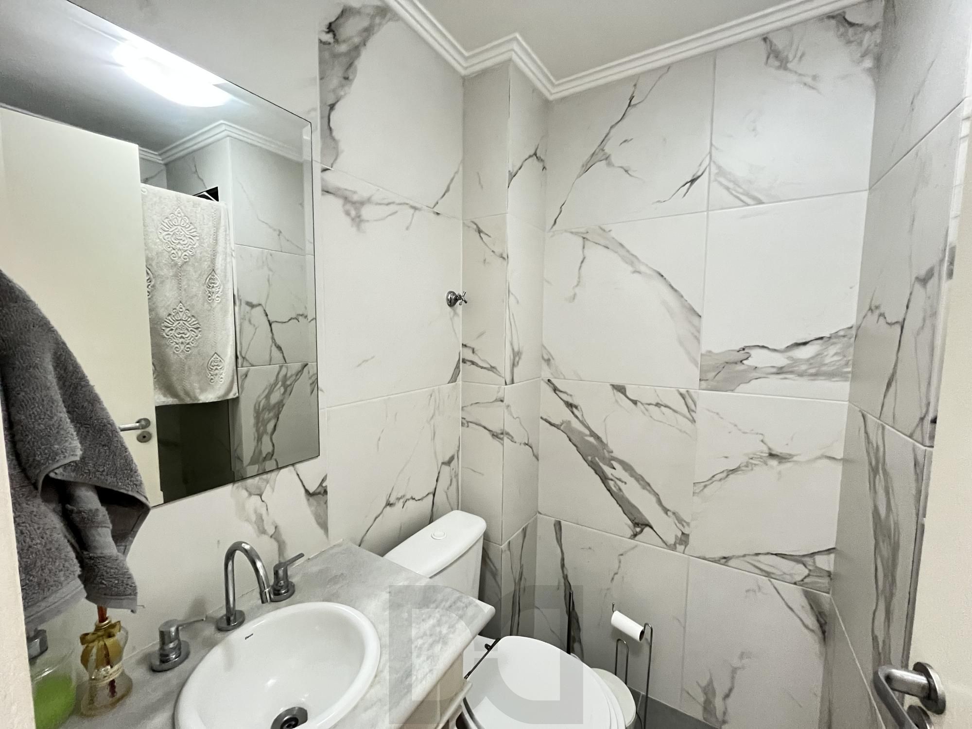 Apartamento de 2 quartos, suíte e 2 vagas de garagem no bairro Petrópolis em POA — foto 11