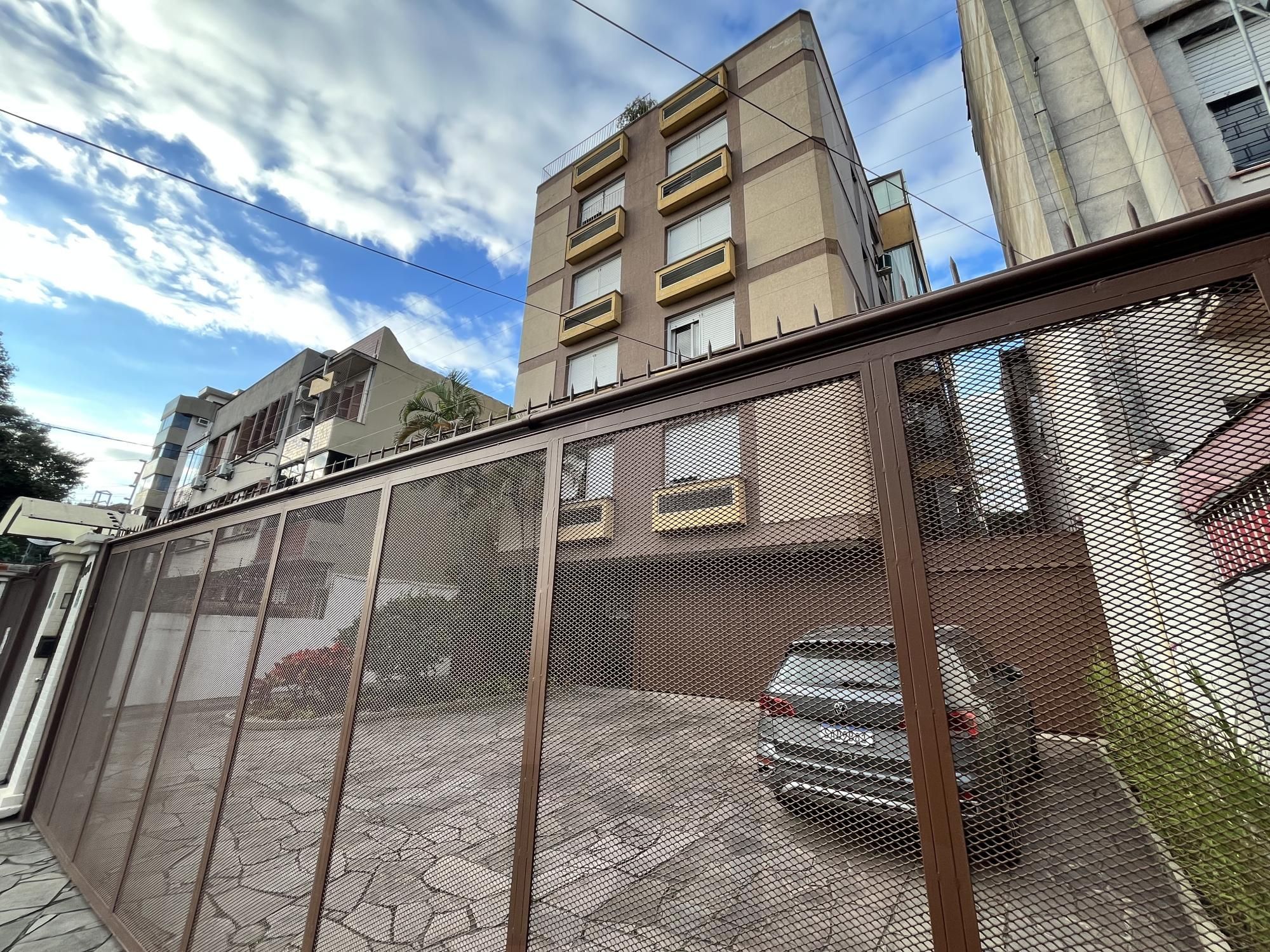Apartamento de 1 quarto, 2 sacadas e 1 vaga de garagem no bairro Farroupilha POA — foto 2
