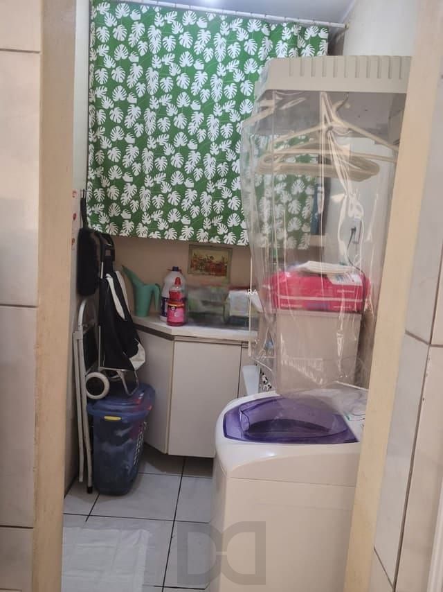 Apartamento de três dormitórios no bairro Rio Branco em Porto Alegre. — foto 11