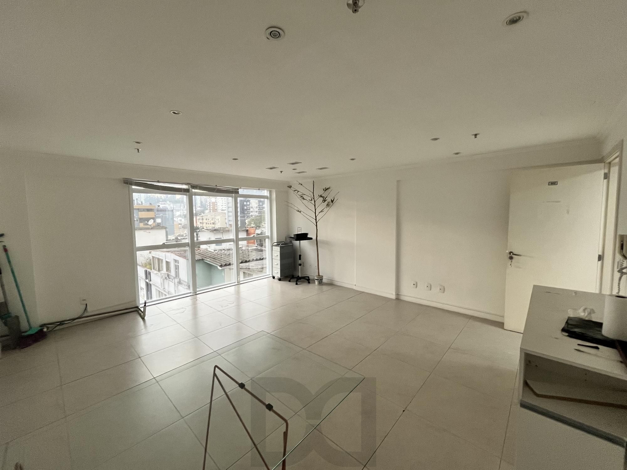 Sala comercial com 2 vagas de garagem escrituradas — foto 4