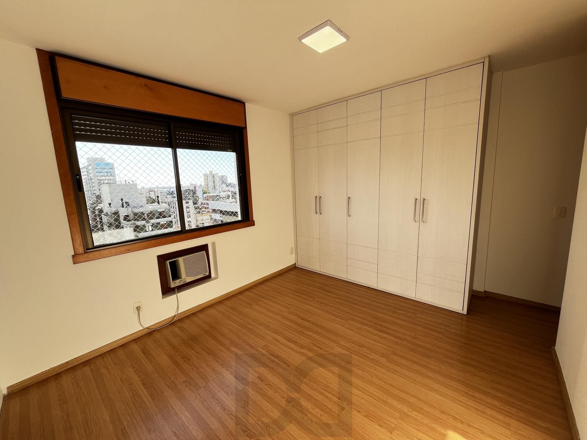 Apartamento de 3 quartos, suíte, 2 vagas de garagem no bairro Menino Deus em POA — foto 16
