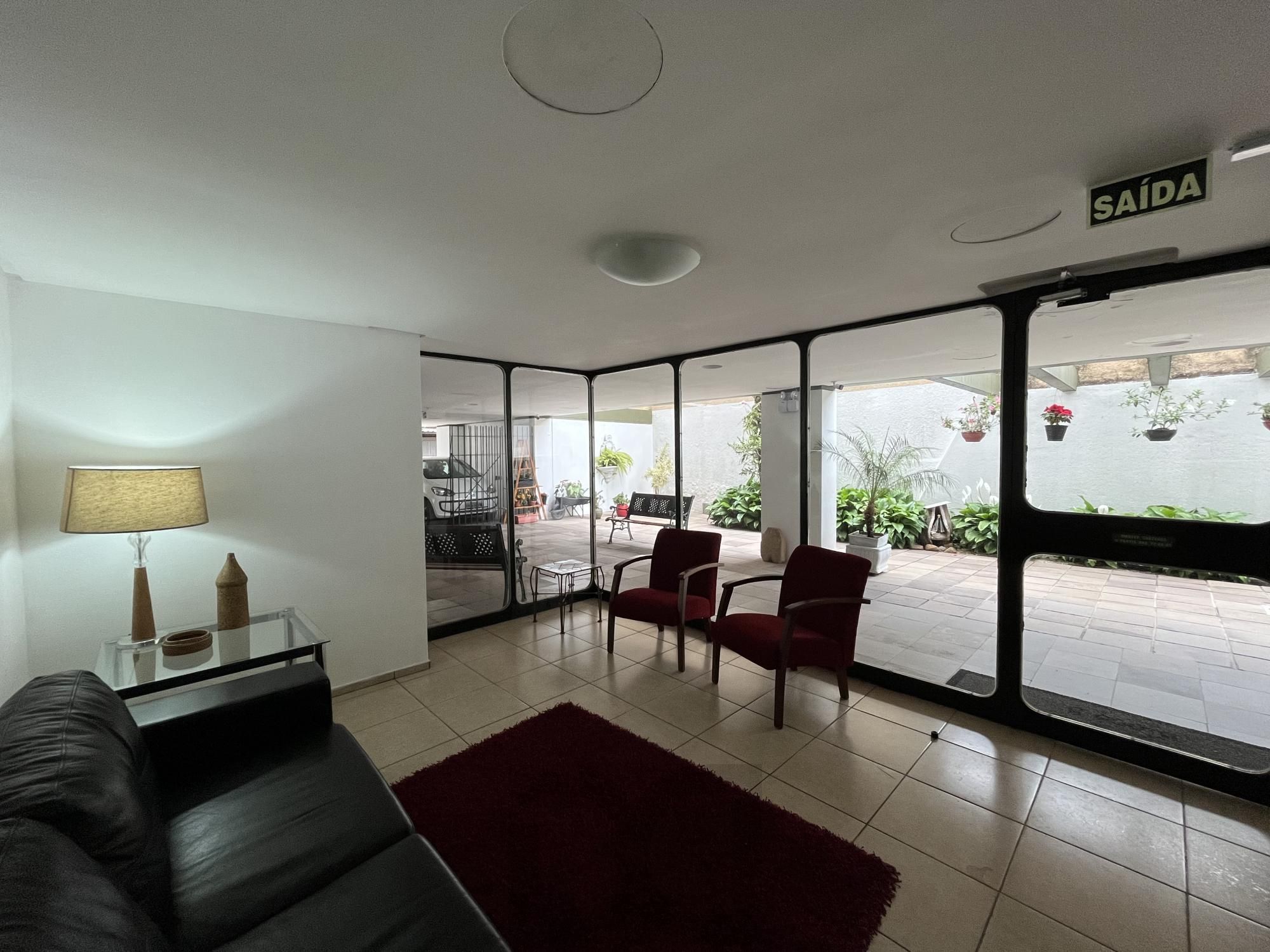 Apartamento de dois quartos com suíte no bairro Menino Deus em Porto Alegre — foto 24