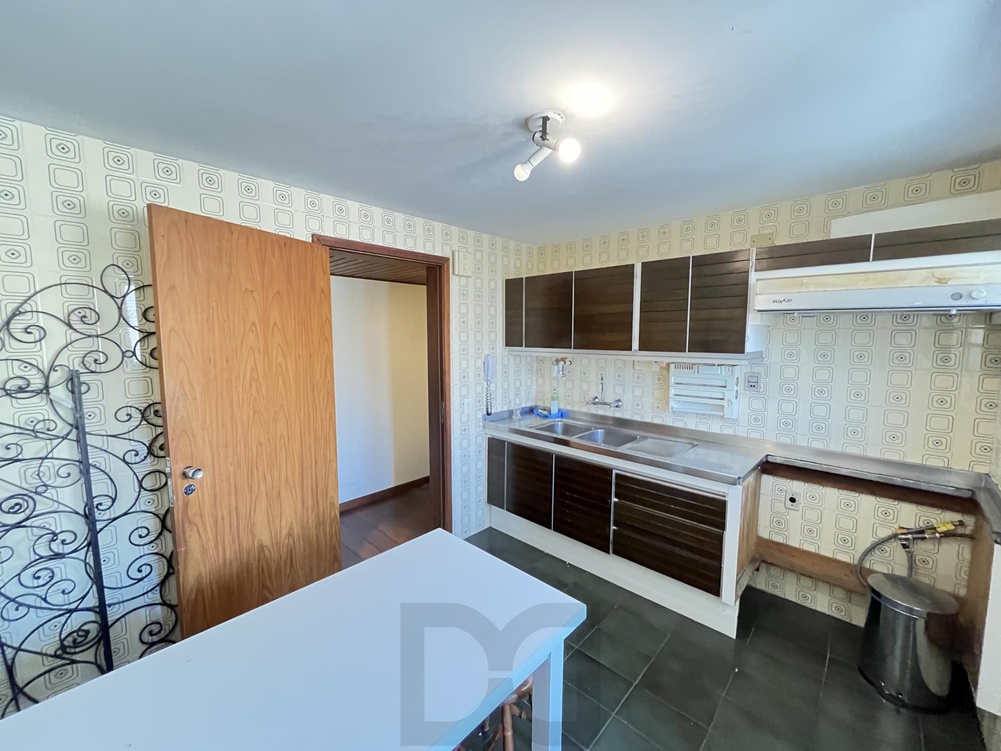Apartamento de 3 quartos, suíte e 2 vagas de garagem no bairro Auxiliadora POA — foto 16