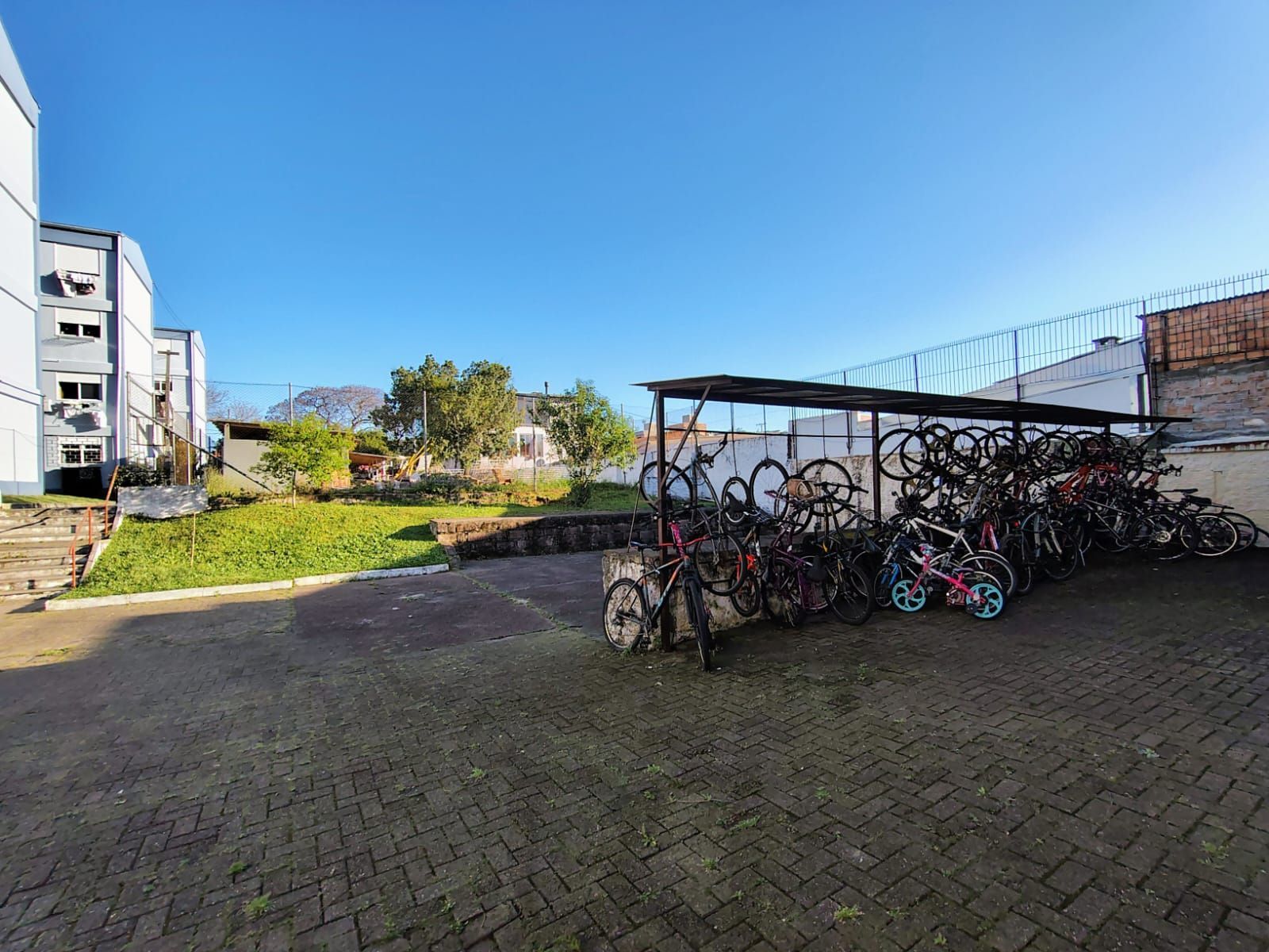 Apartamento de três quartos e uma vaga de garagem rotativa — foto 19