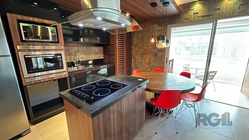 Apartamento 2 dormitórios, sendo 1 suíte, 77 m² de área privativa e 2 vaga(s) de garagem. Localizado na Rua Mario Antunes da Cunha, no bairro Petrópolis em Porto Alegre. — foto 1