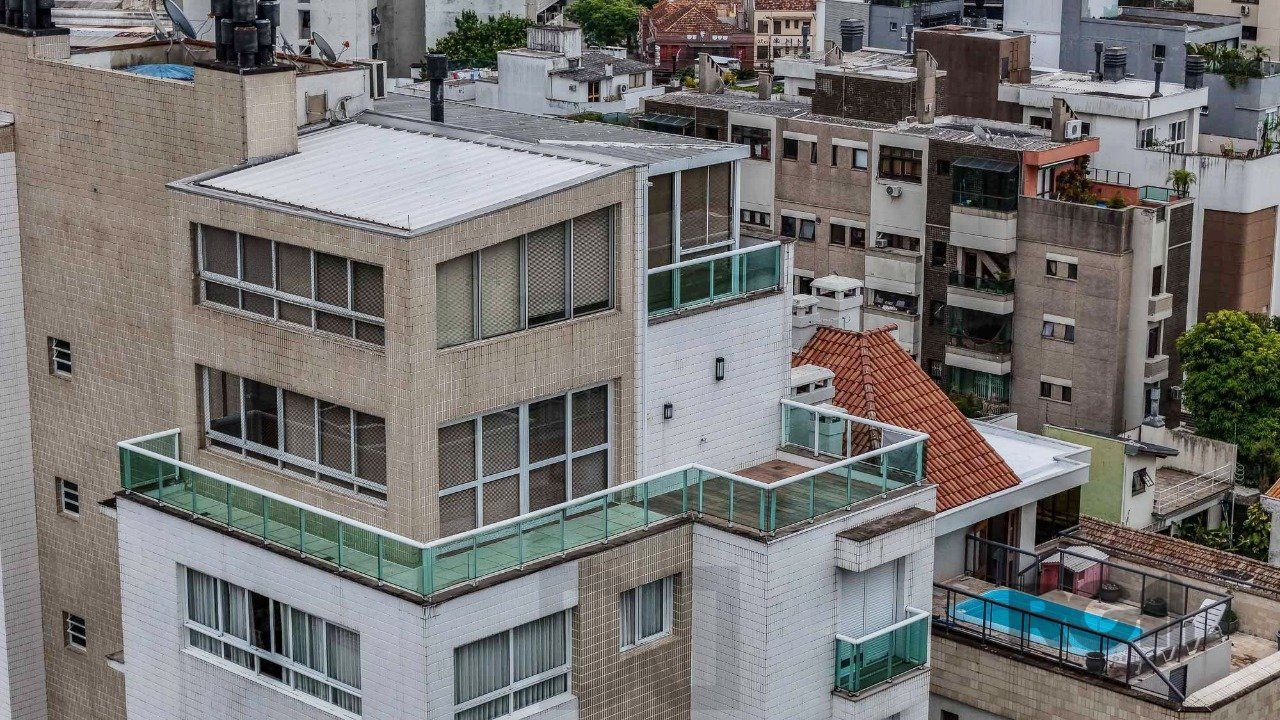 Cobertura de um dormitório, suíte e duas vagas de garagem no bairro São João POA — foto 62