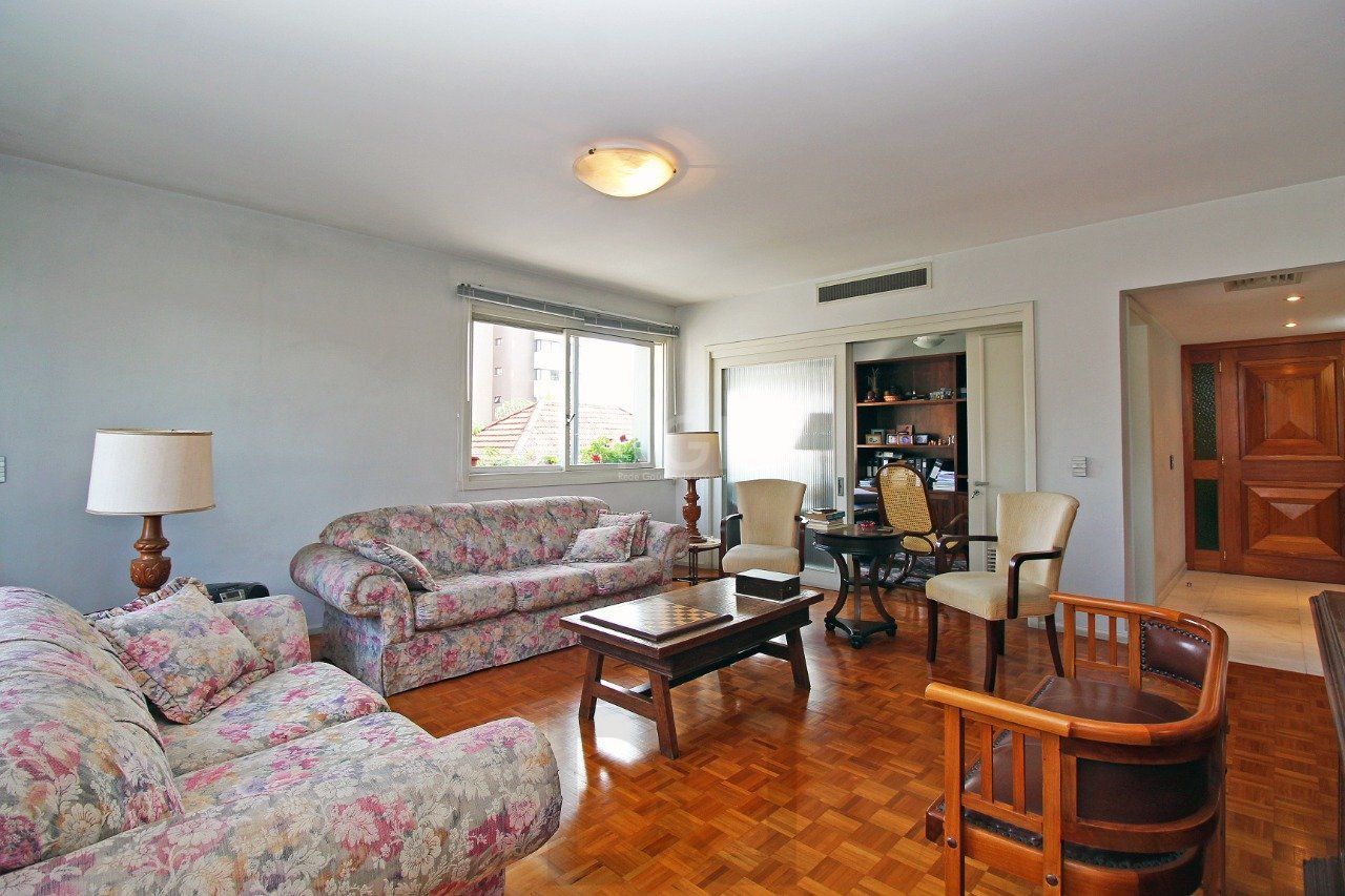 Apartamento para Venda - 245.75m², 3 dormitórios, sendo 1 suites, 2 vagas - Moinhos de Vento — foto 34