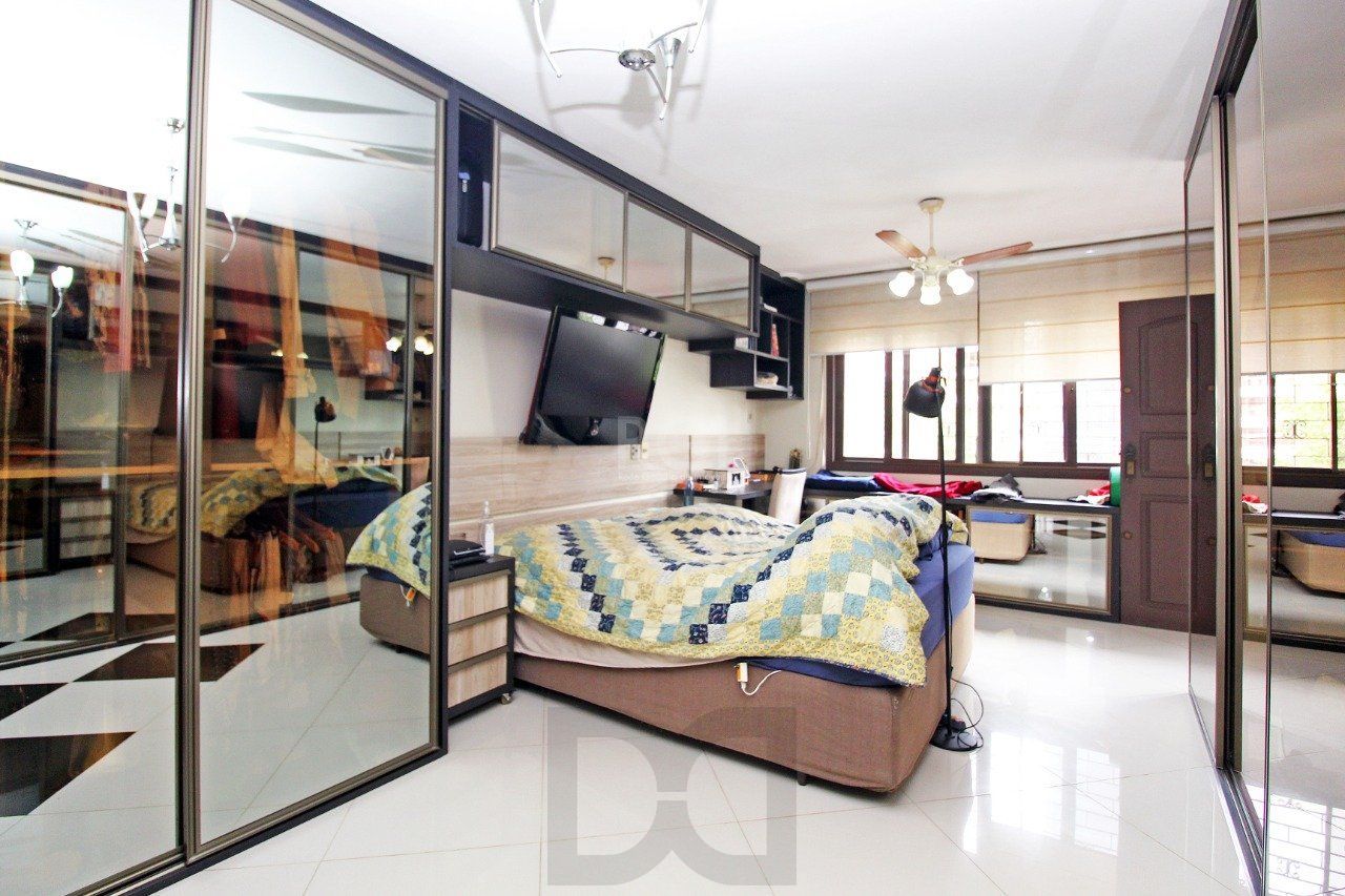 Casa para Venda - 464.5m², 3 dormitórios, sendo 1 suites, 3 vagas - Petrópolis — foto 17
