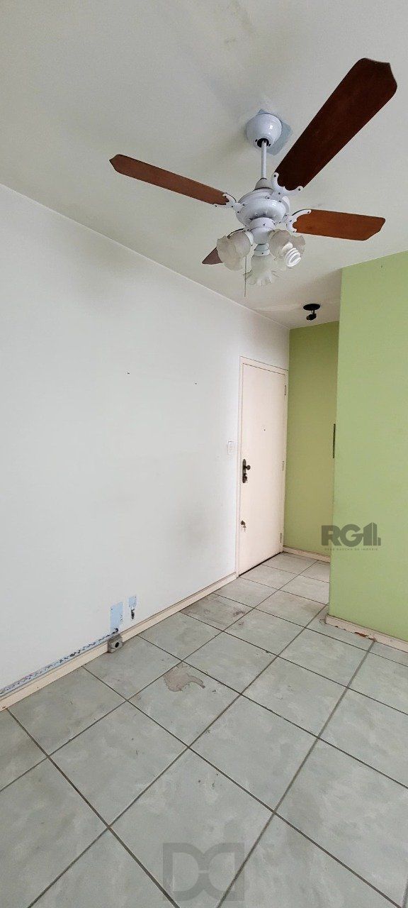 Apartamento amplo com dois dormitórios no bairro Rio Branco em Porto Alegre. — foto 8