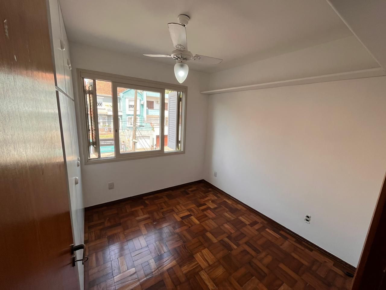 Apartamento de dois quartos e uma vaga de garagem no bairro Petrópolis em POA/RS — foto 20