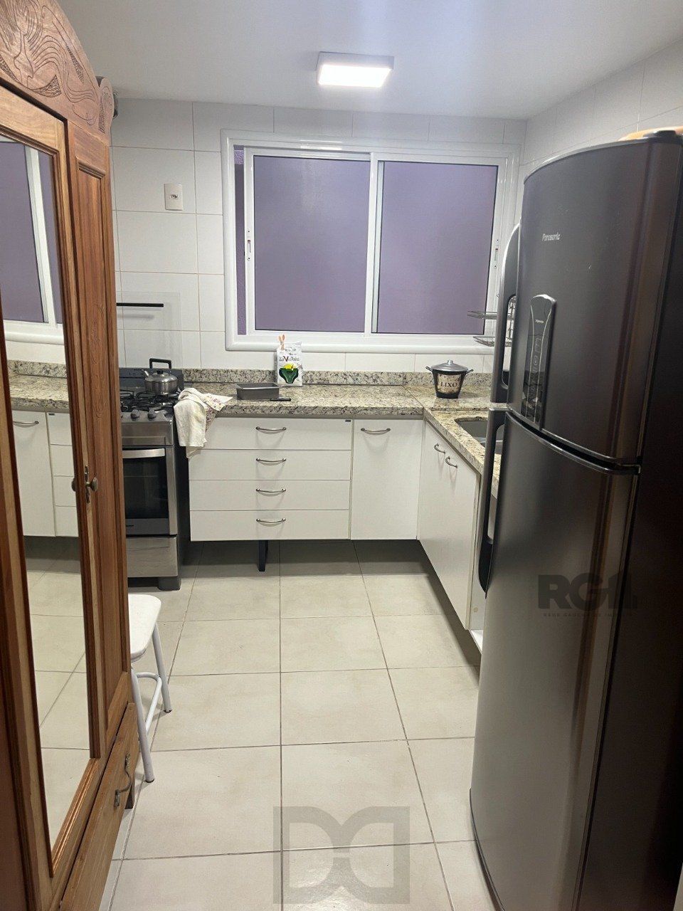 Apartamento 3 dormitórios, suíte, 2 vagas. Andar alto, vista para infraestrutura do condomínio. Semi-mobiliado. — foto 64