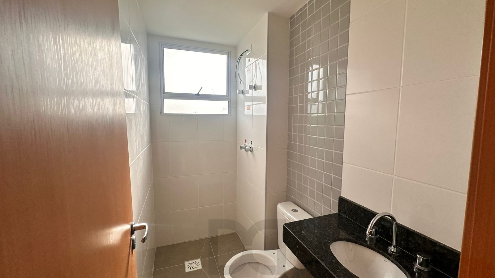 Apartamento Novo de dois dormitorios e duas vagas — foto 22