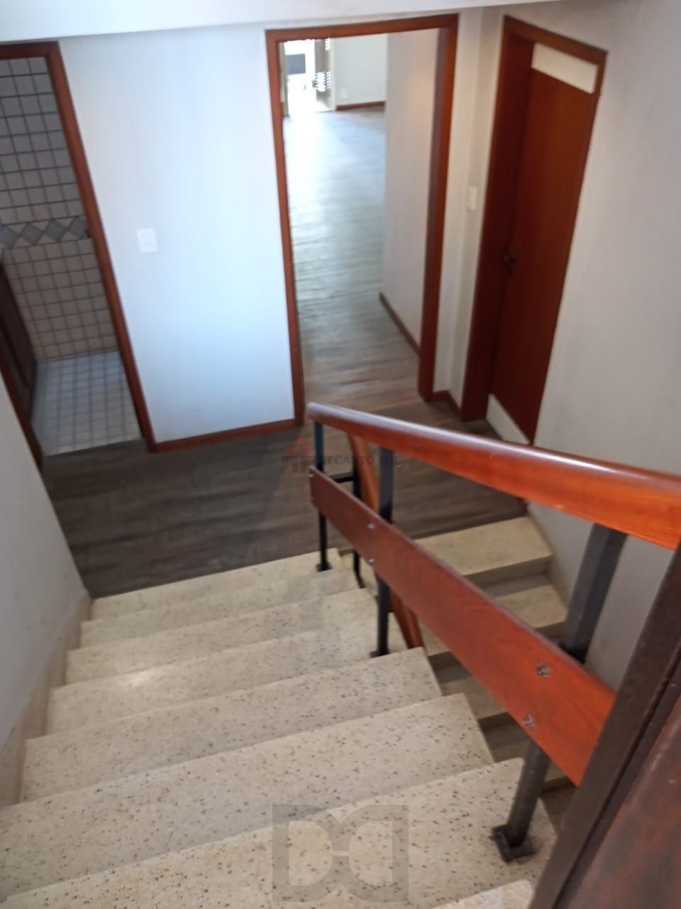 Linda residência no Menino Deus — foto 37