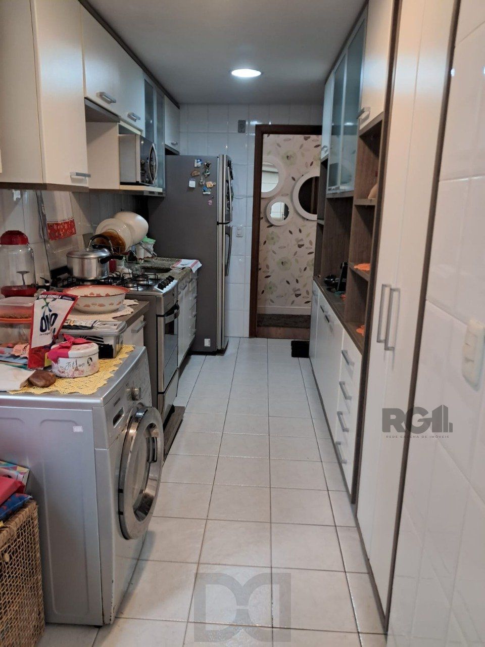 Apartamento de dois quartos, suíte e uma vaga de garagem no bairro Santana em Porto Alegre. — foto 36
