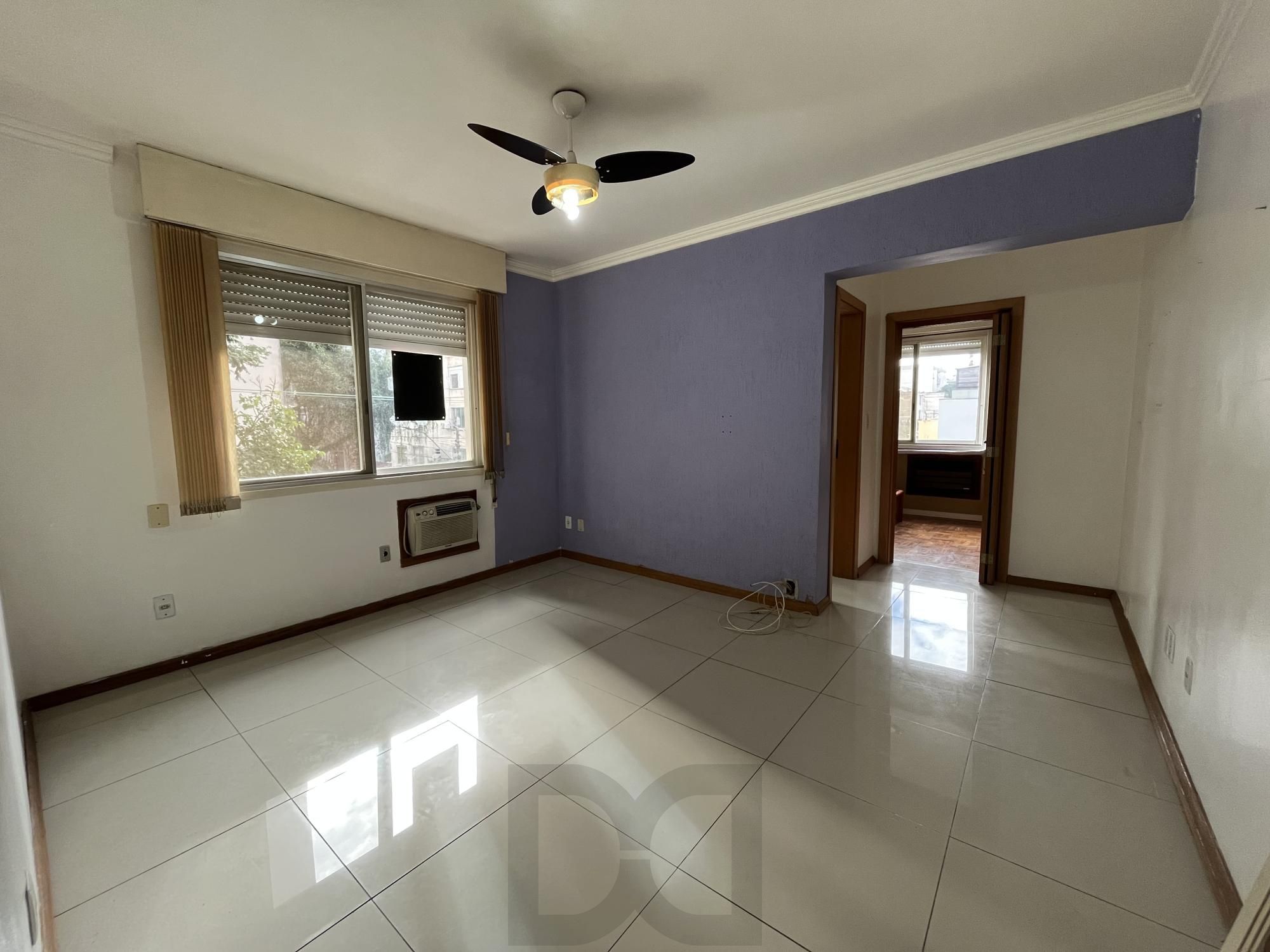 Apartamento de um quarto e uma vaga de garagem no Centro de Porto Alegre — foto 1
