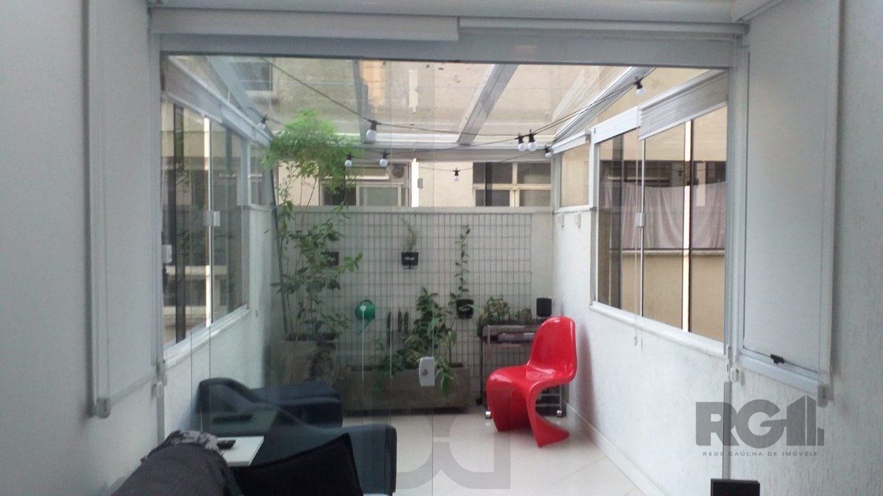 Ótimo Loft ou 1 dormitório e gabinete garagem no Rio Branco — foto 7