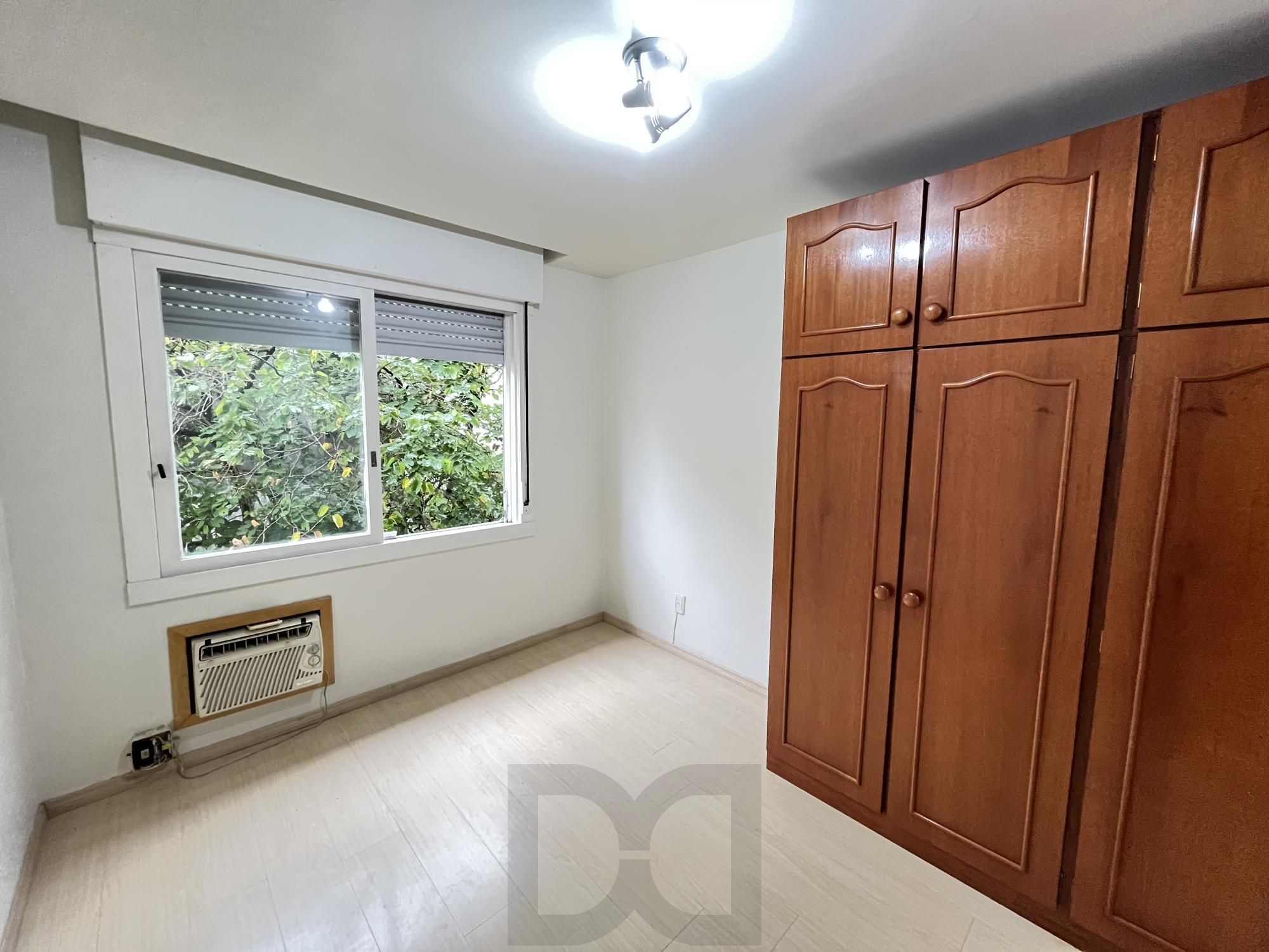Cobertura de um quarto no bairro Santana em Porto Alegre. — foto 24