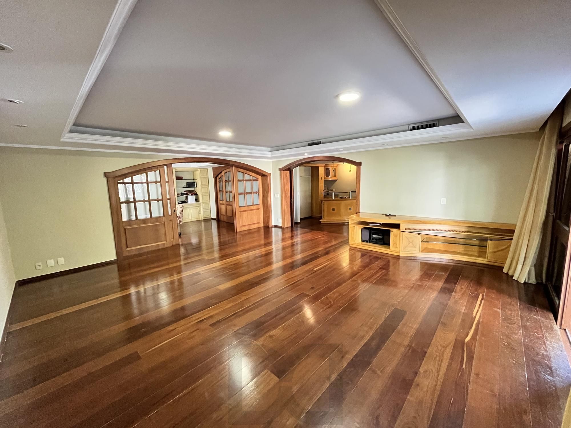 Apartamento de 4 quartos, suíte, amplo closet, dependência e 2 vagas de garagem — foto 4