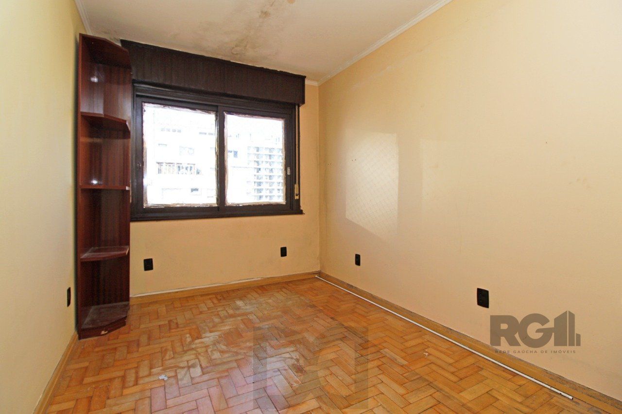 Cobertura duplex de 2 dormitórios garagem e semi-mobiliado, bairro Cidade Baixa. — foto 33