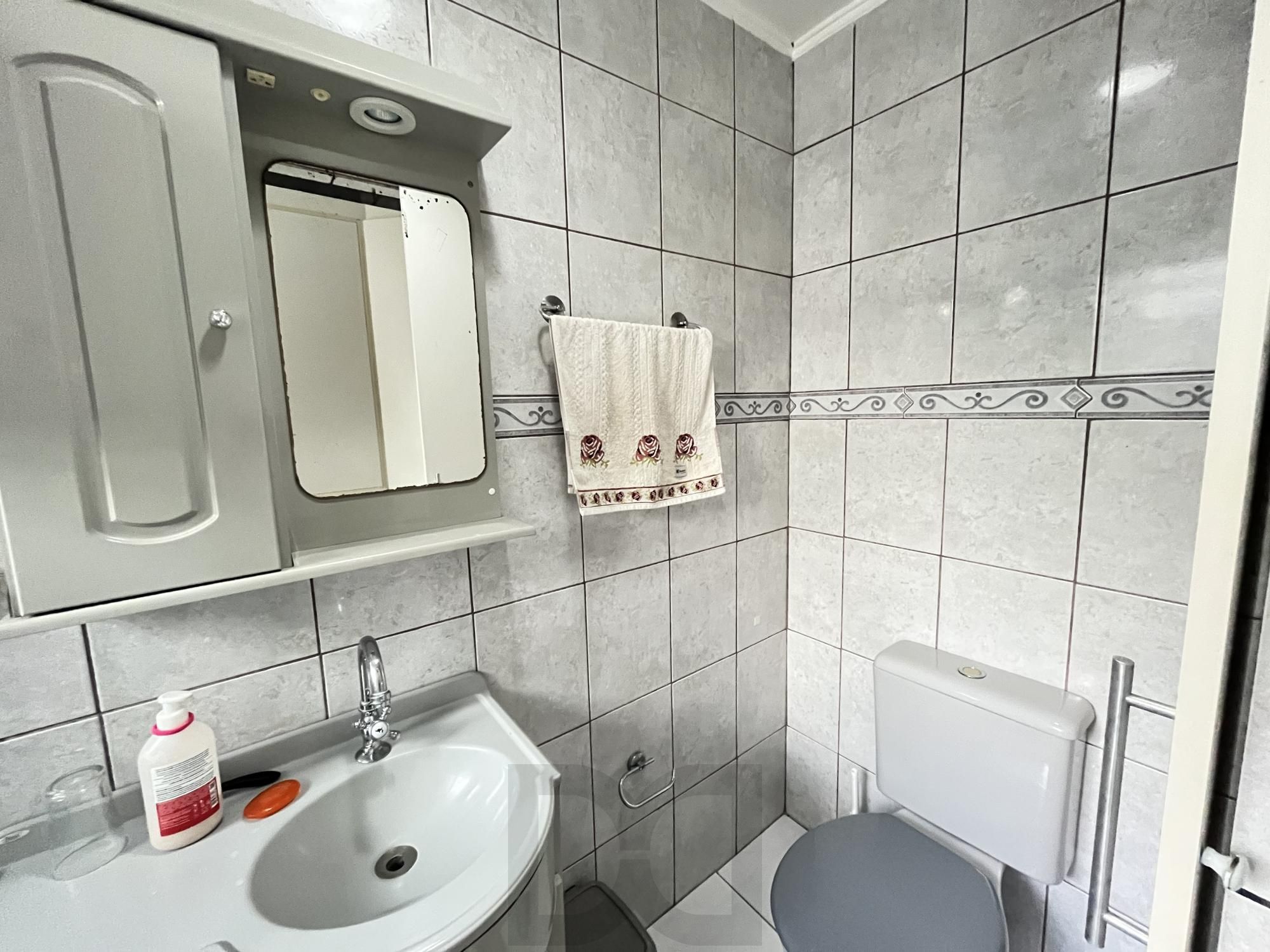 Apartamento JK transformado 1 Dormitório Bairro Passo da Areia — foto 10