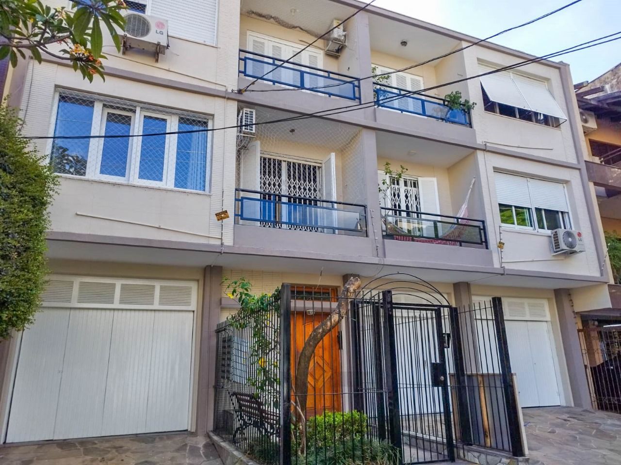 Apartamento Garden com 2 dormitórios no bairro Rio Branco próximo ao Parque da Redenção em Porto Alegre. — foto 1